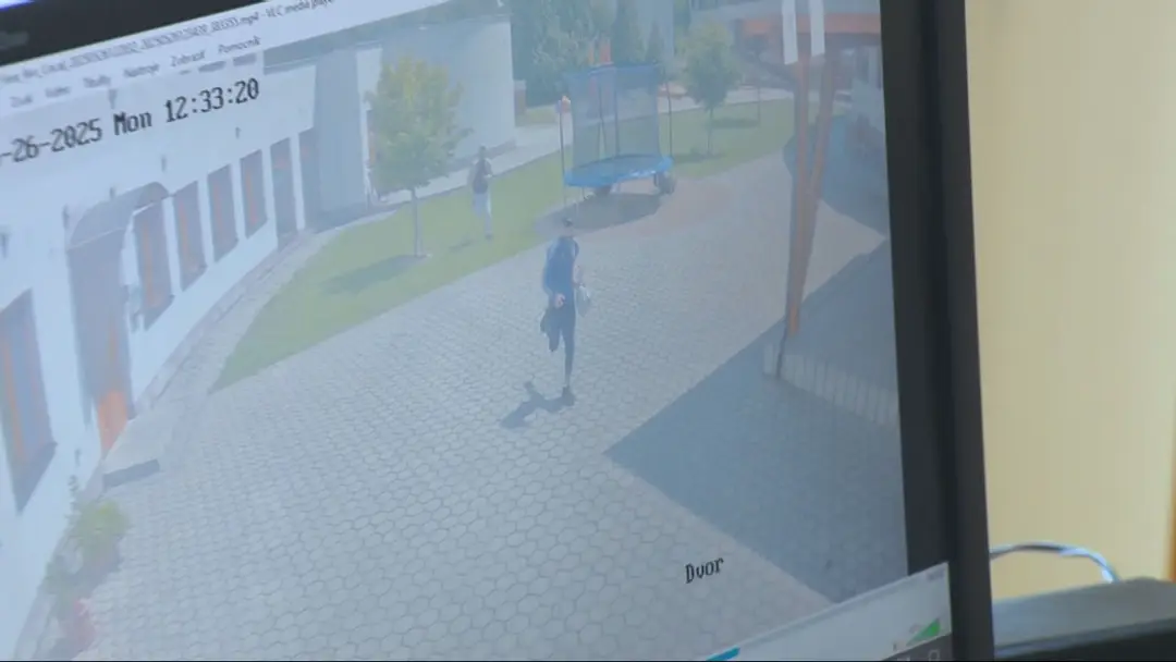 Do cirkevnej materskej školy v Leviciach vtrhli dvaja neznámi muži.