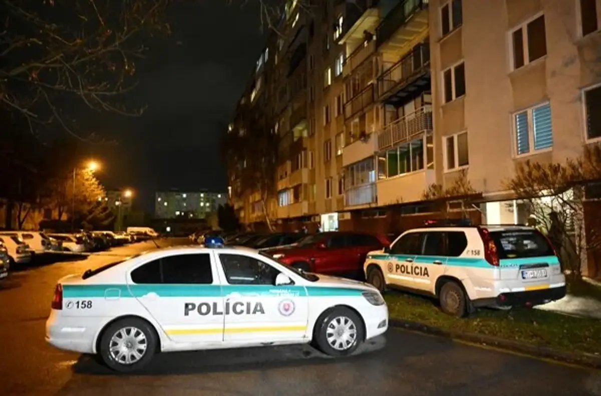 Polícia na mieste tragédie v Michalovciach.