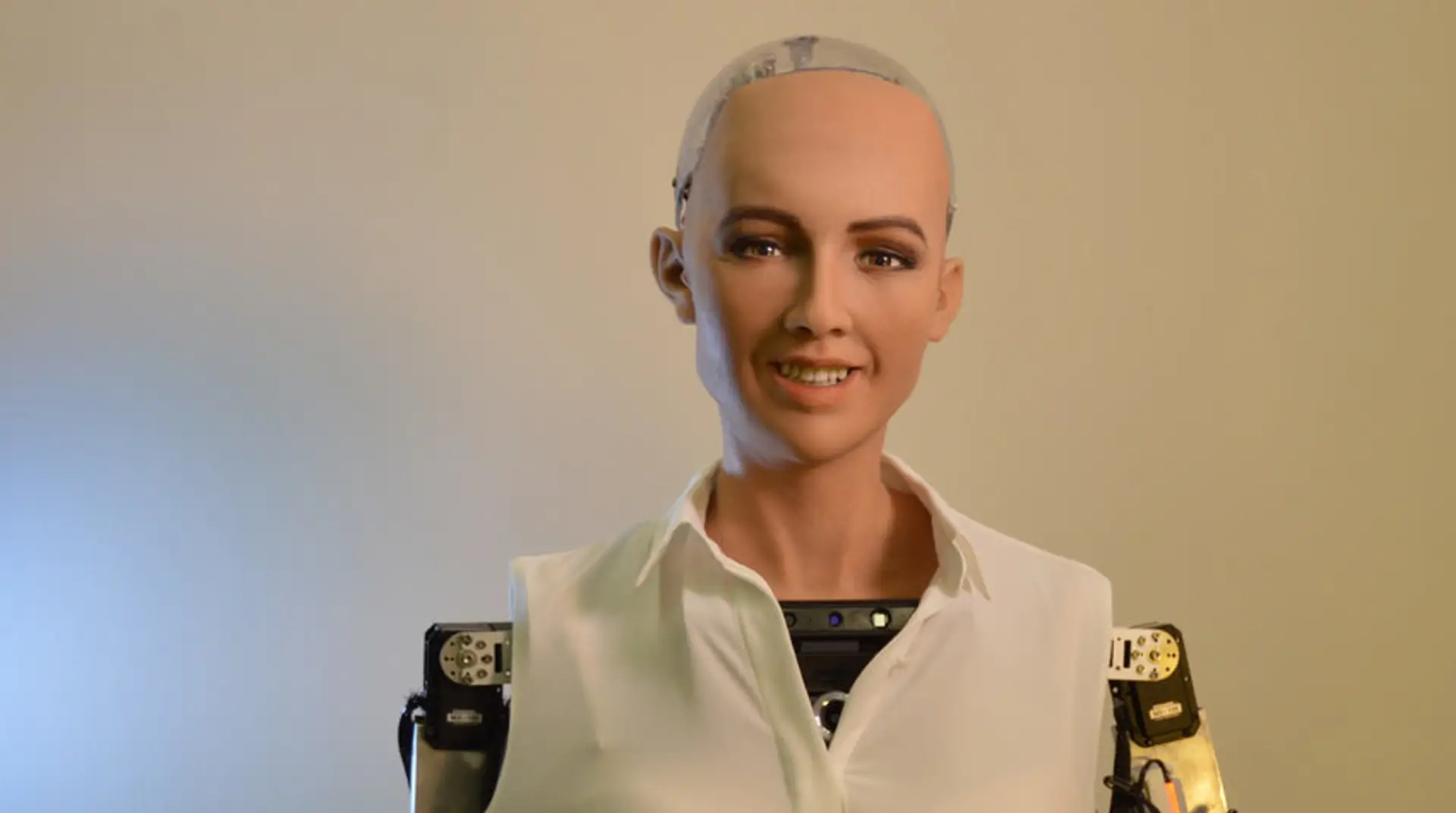 Najznámejší humanoid Sophia sa už učí po Slovensky