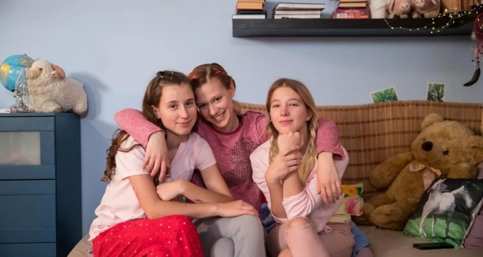 Herečky Anežka Pithartová, Tereza Těžká a Sabina Dlouhá.