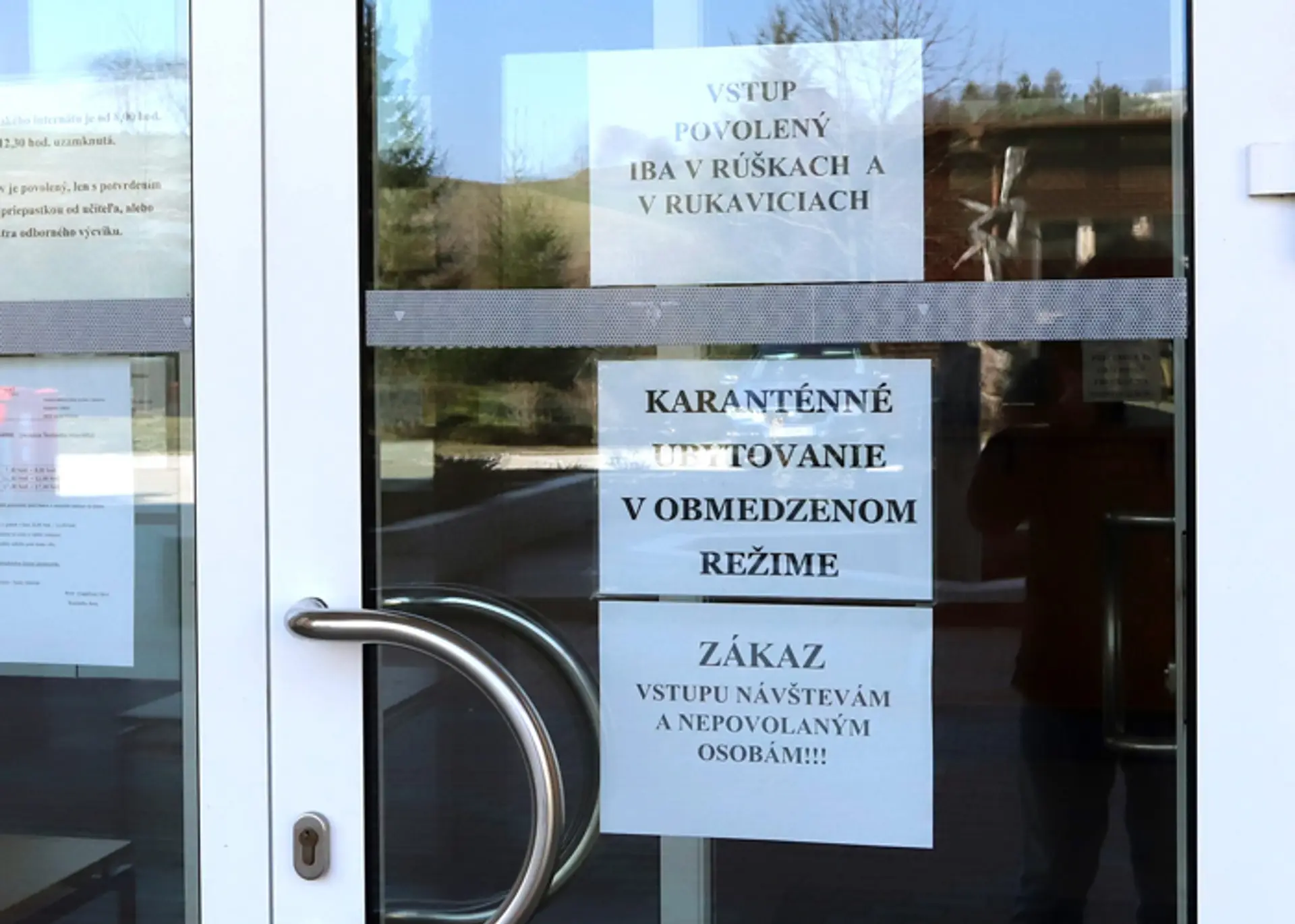 Karanténne centrum v budove Školského internátu pri SOŠ služieb a lesníctva v Banskej Štiavnici.