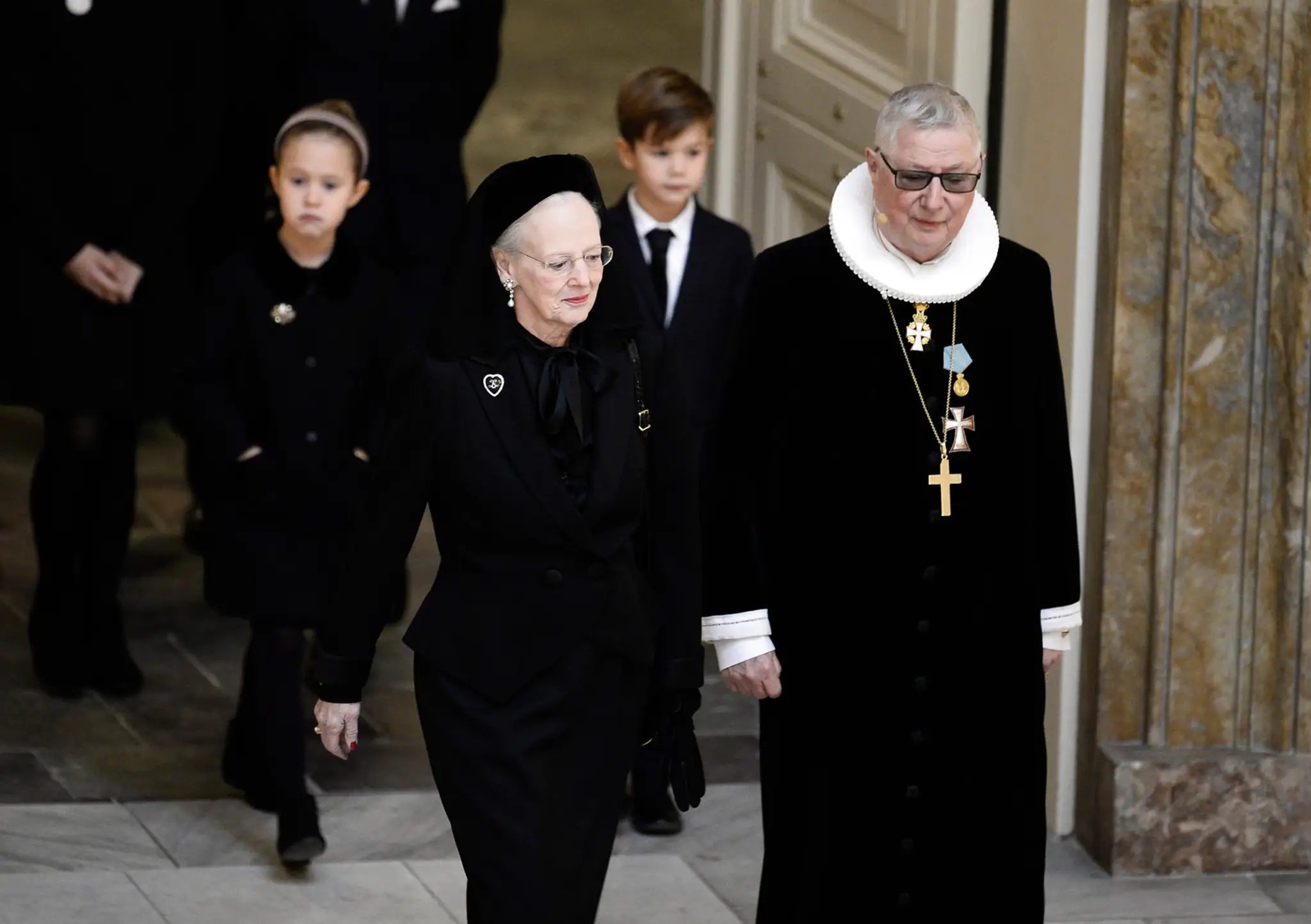 Kráľovná Margaréta II. na pohrebe svojho manžela.