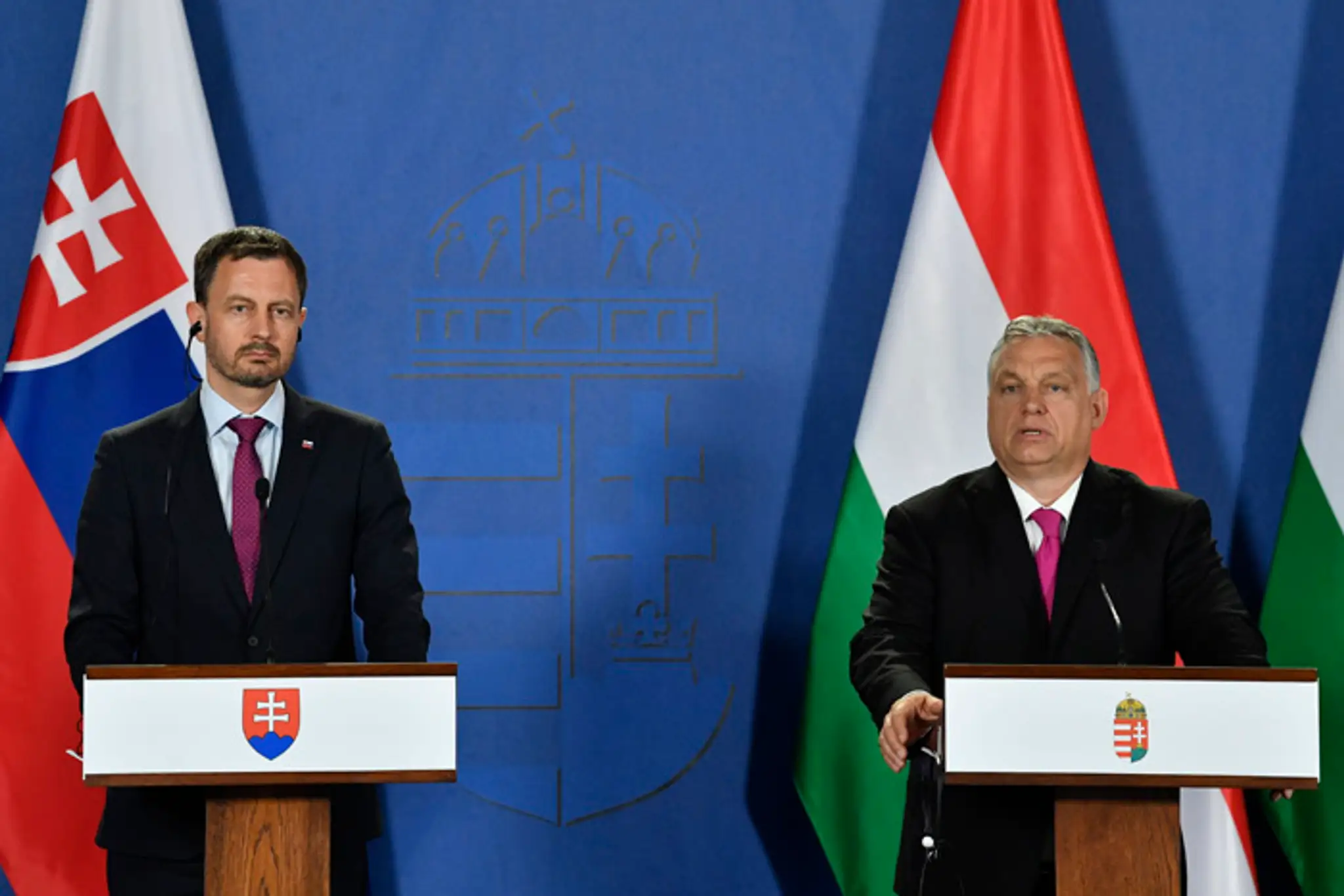 Premiéri Eduard Heger a Viktor Orbán.