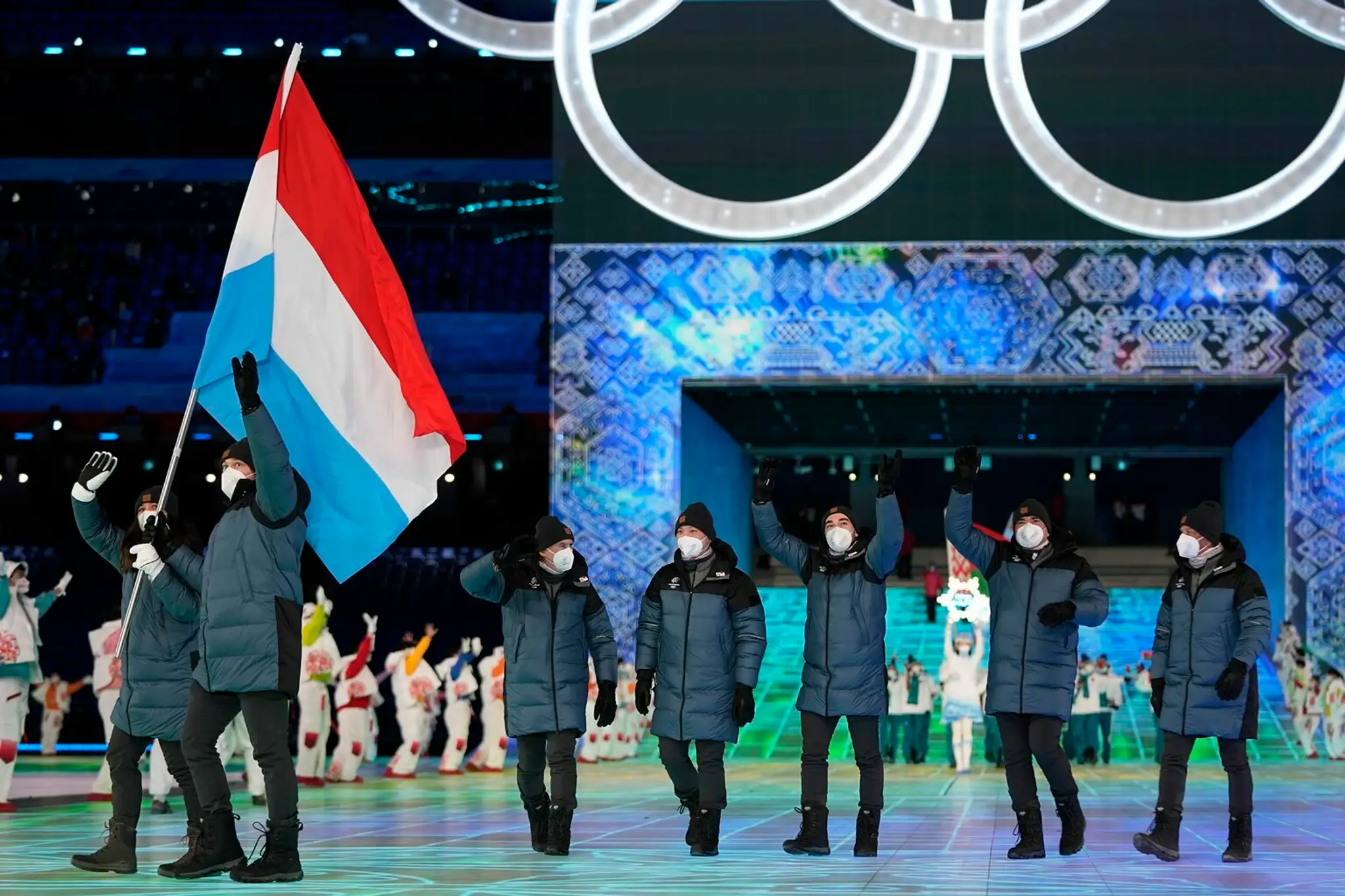 Luxemburskí športovci na otváracom ceremoniáli ZOH 2022.