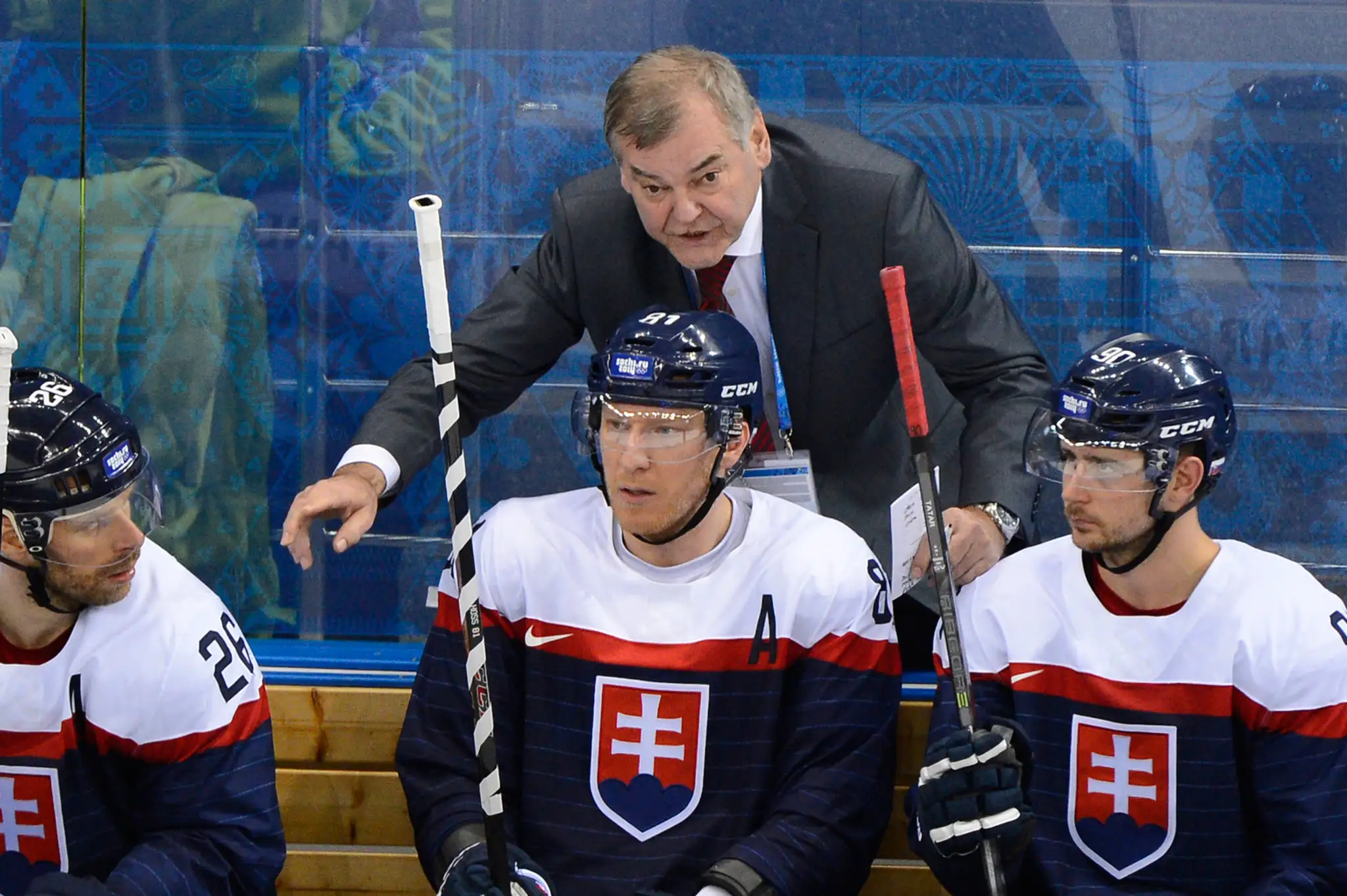 Handzuš, Vůjtek, Hossa a Tatar na striedačke