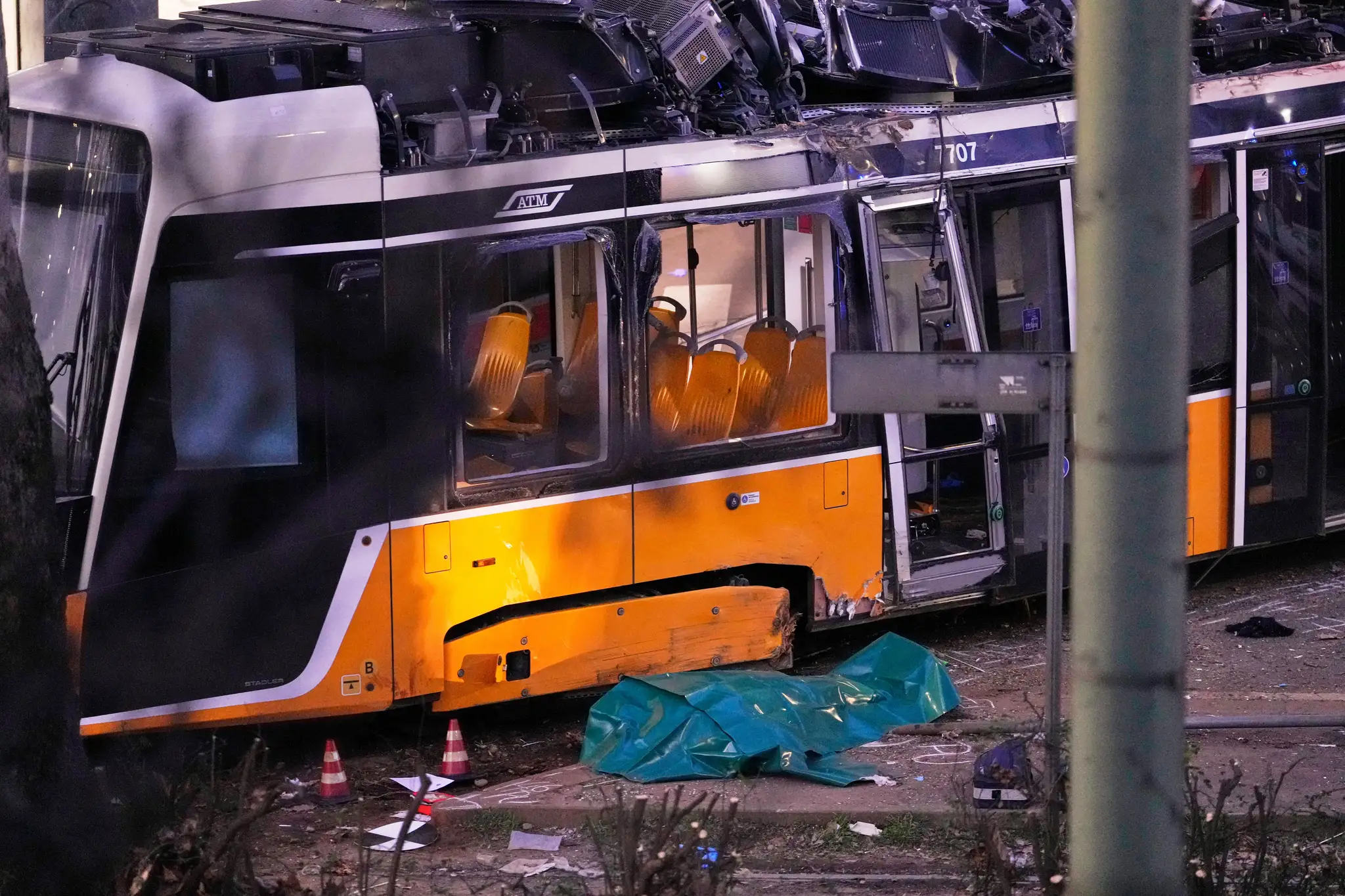 Vykoľajenie električky v Miláne