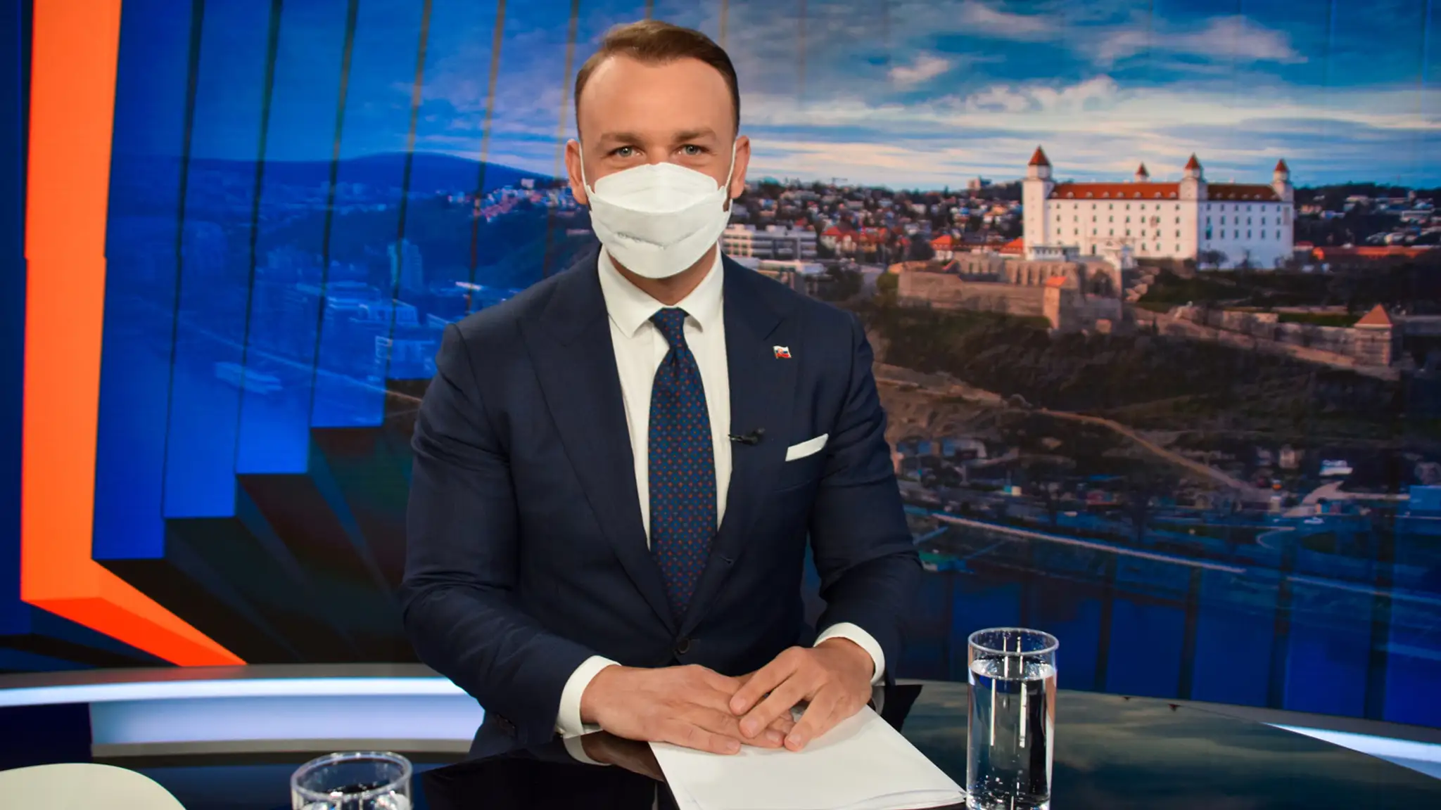 Matúš Šutaj Eštok.