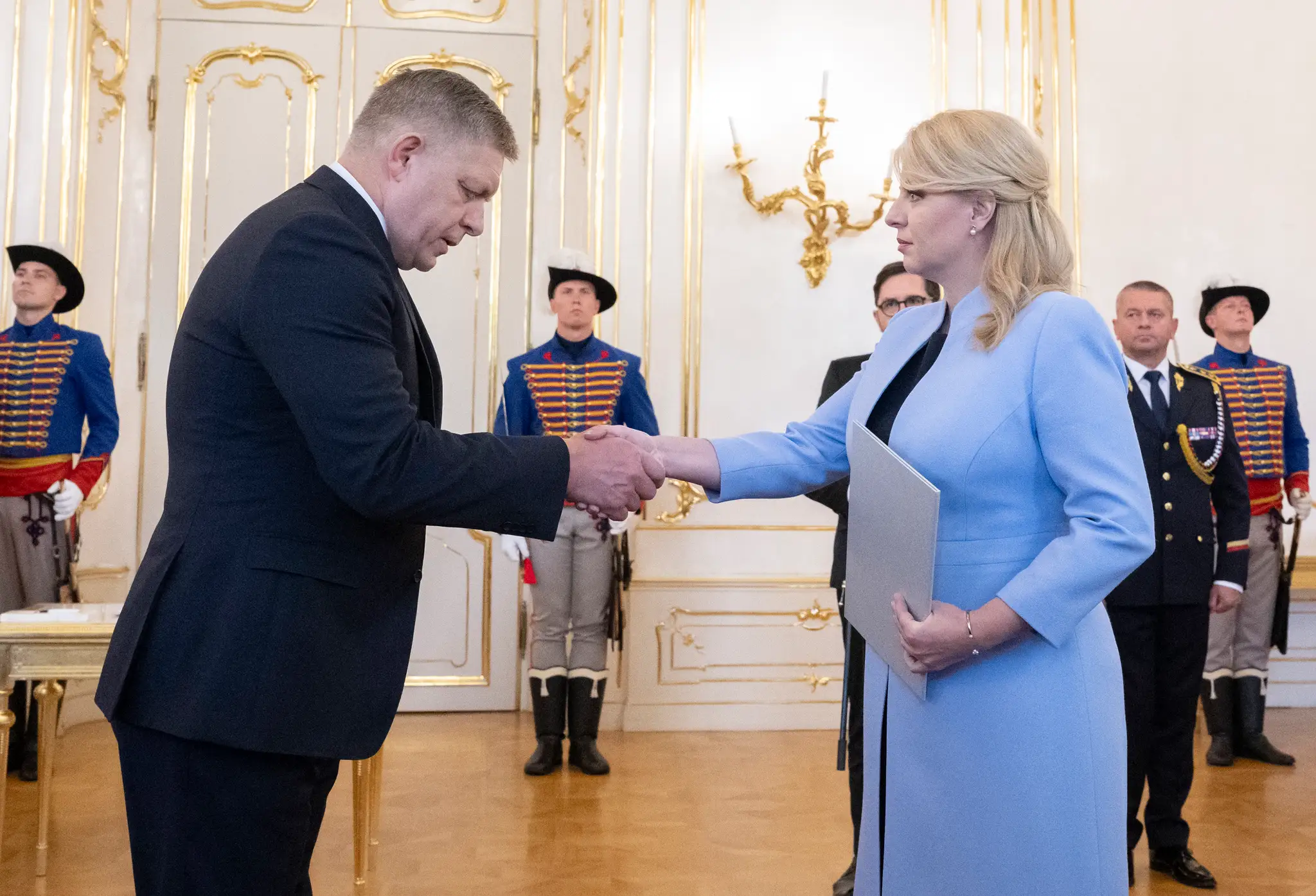 Zuzana Čaputová vymenovala vládu SR, ktorú povedie Robert Fico v Prezidentskom paláci 25. októbra 2023.