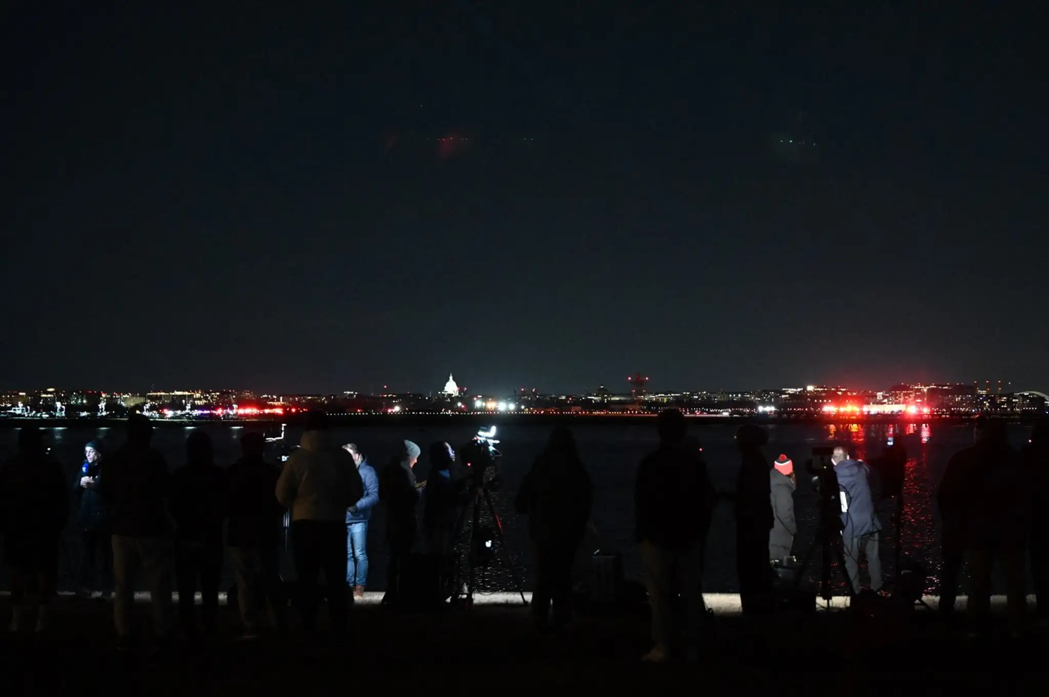 Zrážka lietadla a vrtuľníka nad Washingtonom.