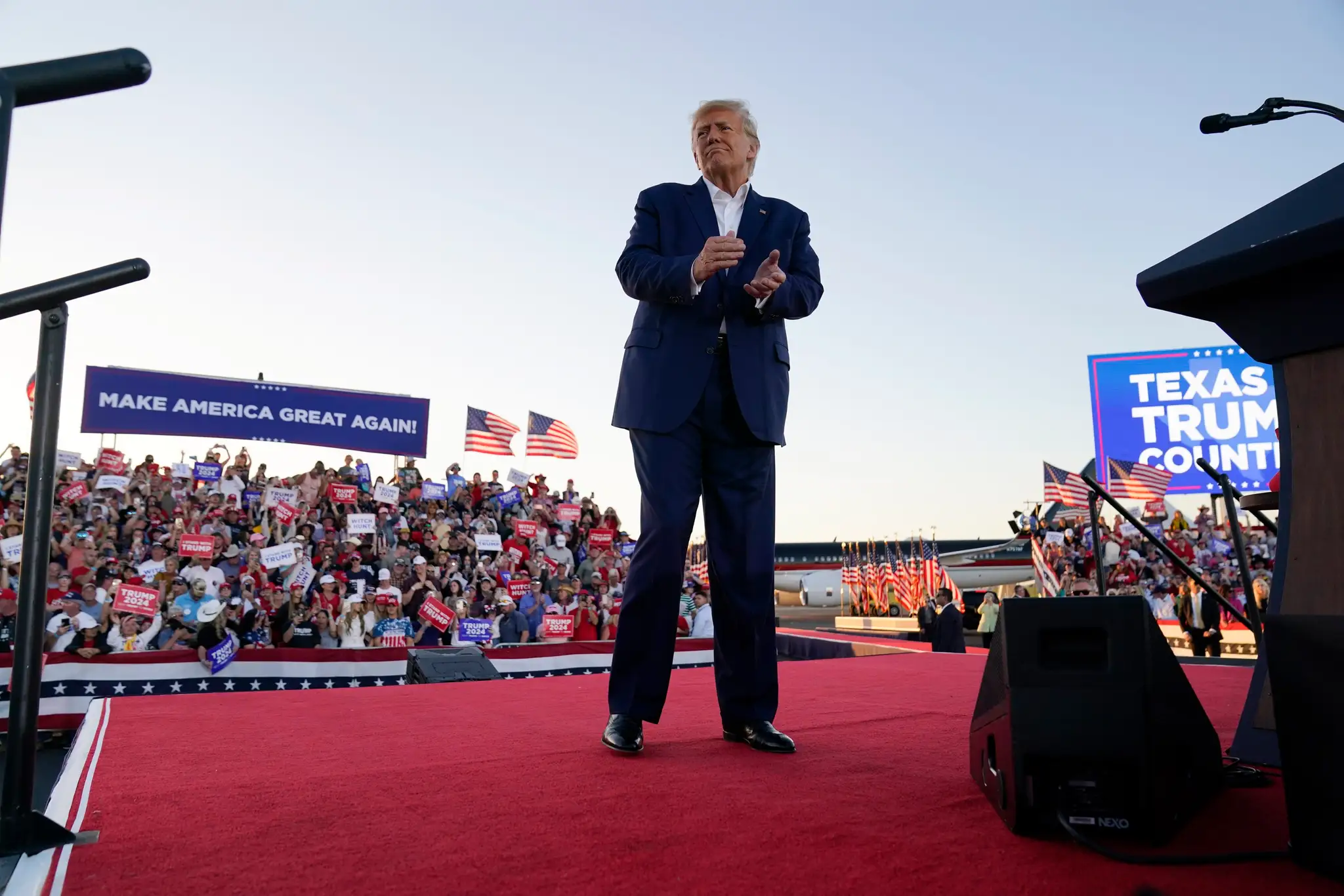 Donald Trump počas svojej prvej kampane pred prezidentskými voľbami 2024.