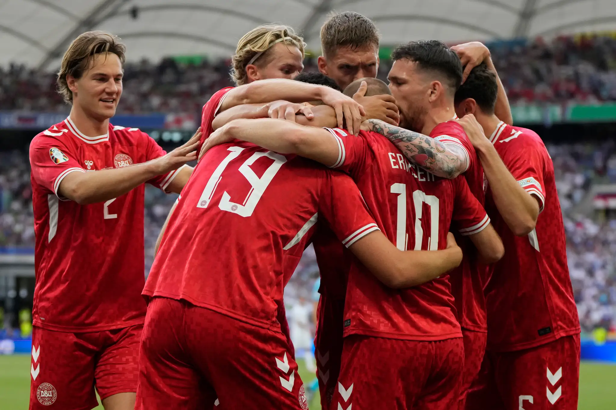 Slovinsko - Dánsko 1:1 (EURO 2024).