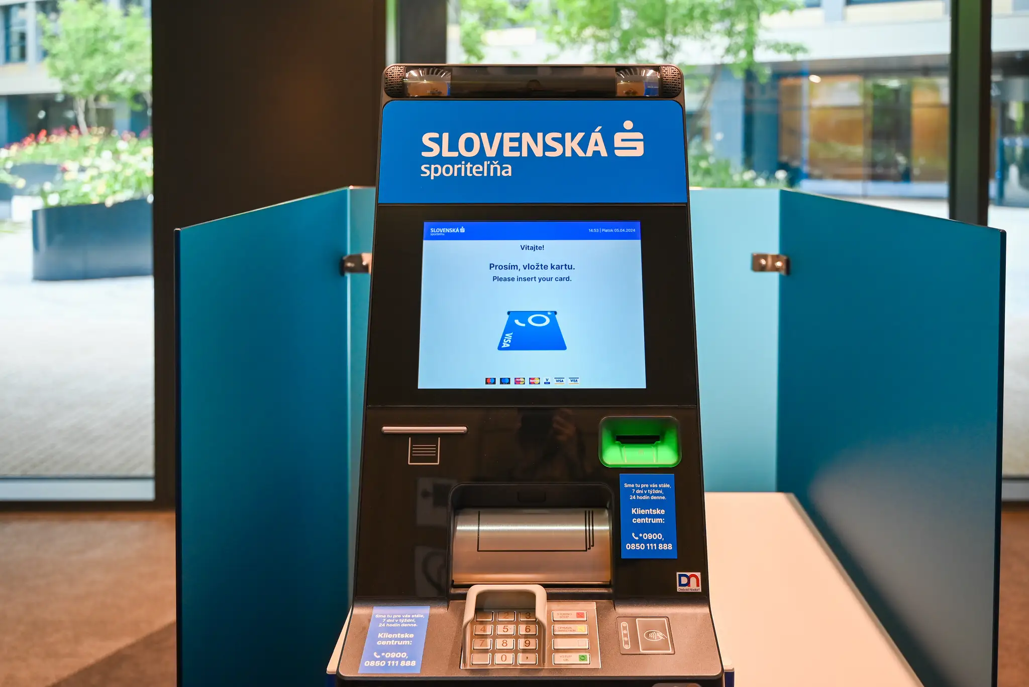Samoobslužná pobočka SLSP
