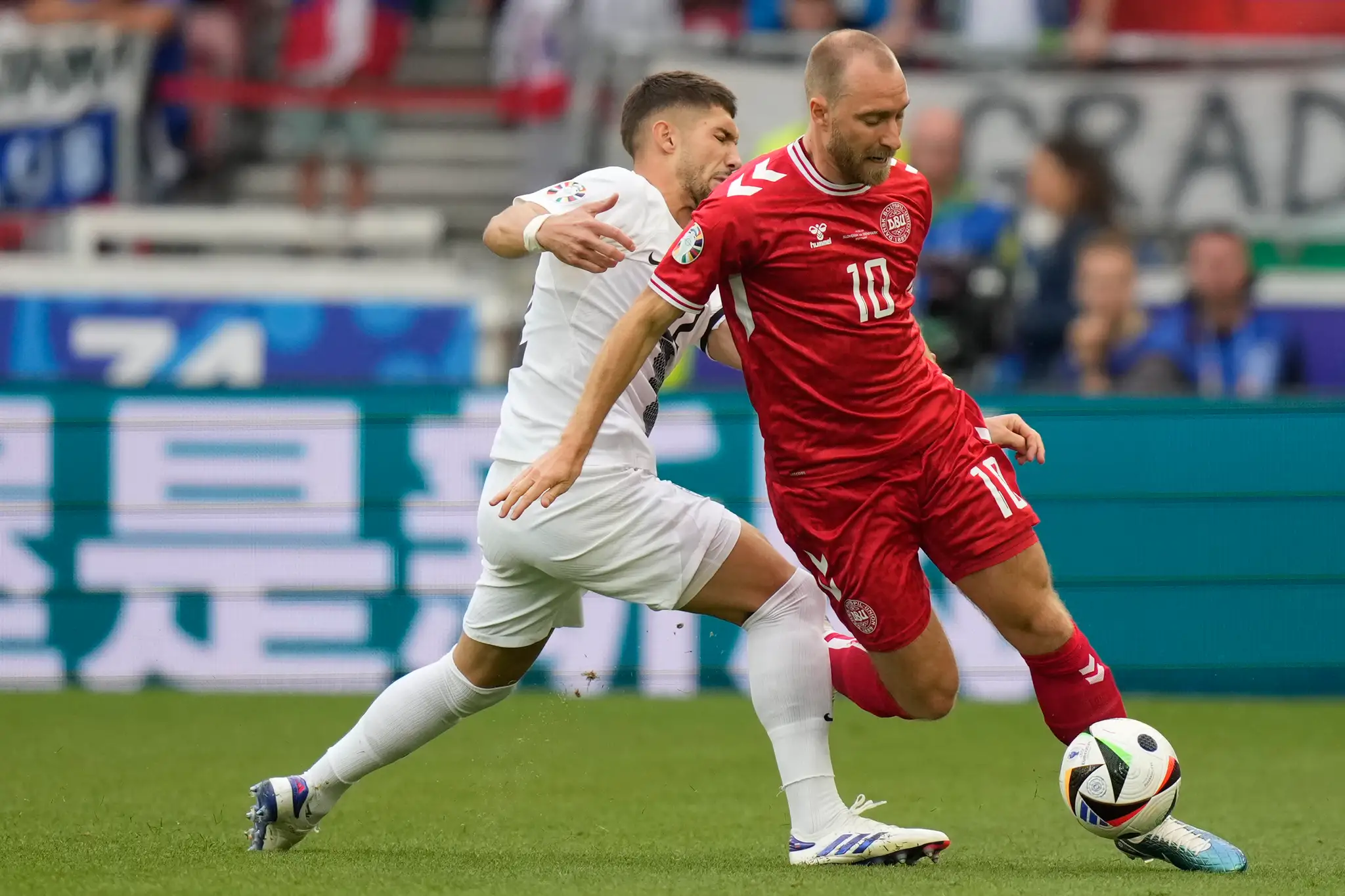 Slovinsko - Dánsko 1:1 (EURO 2024).