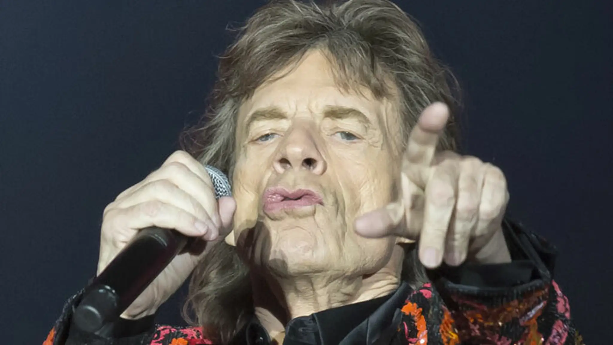 Mick Jagger v rámci európskeho turné s kapelou Rolling Stones v Paríži
