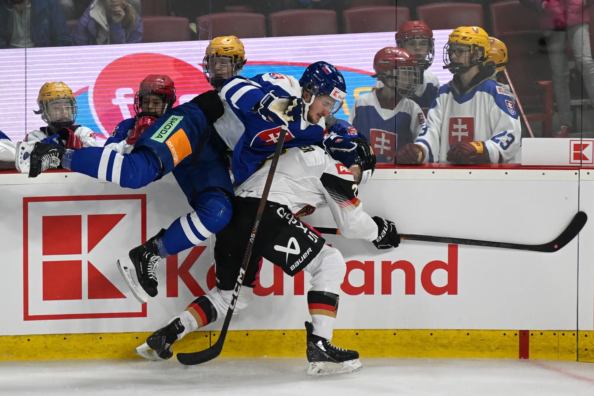 Na snímke zľava Pavol Regenda(Slovensko) a Dominik Bittner (Nemecko) .