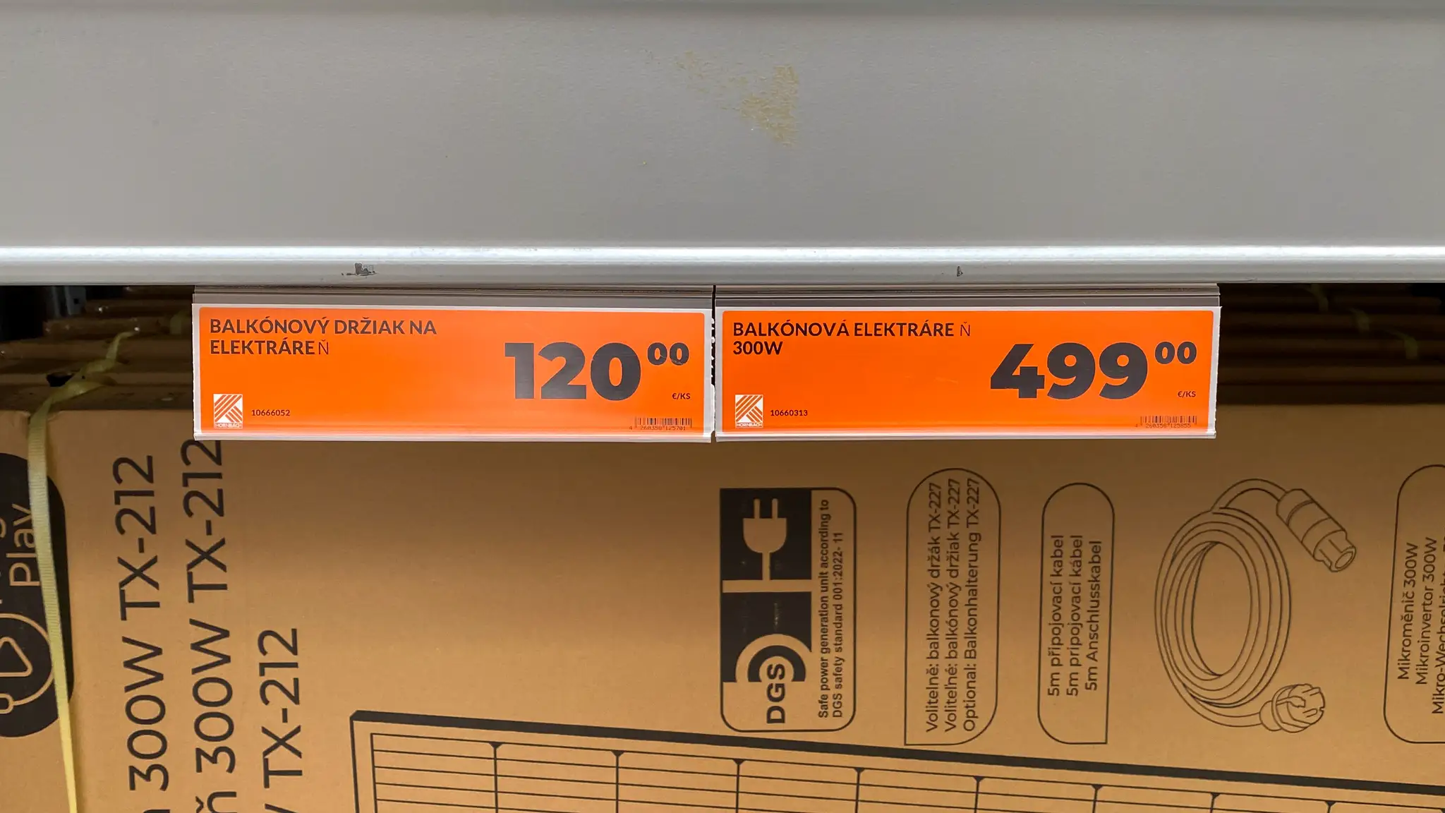 Solárne panely v slovenských obchodoch.