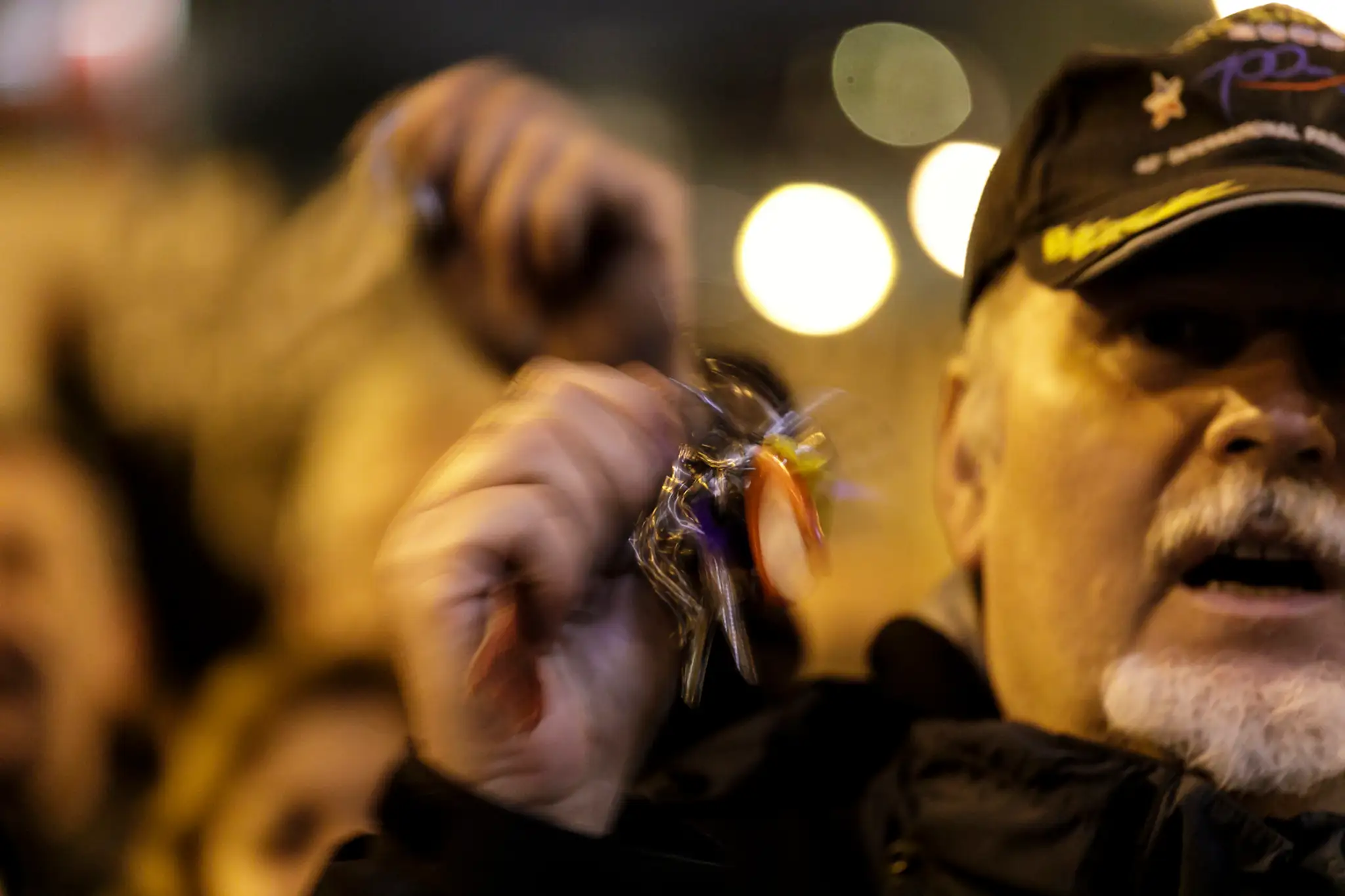 Na bratislavský protest Za slušné Slovensko prišlo podľa odhadov do 65-tisíc ľudí.