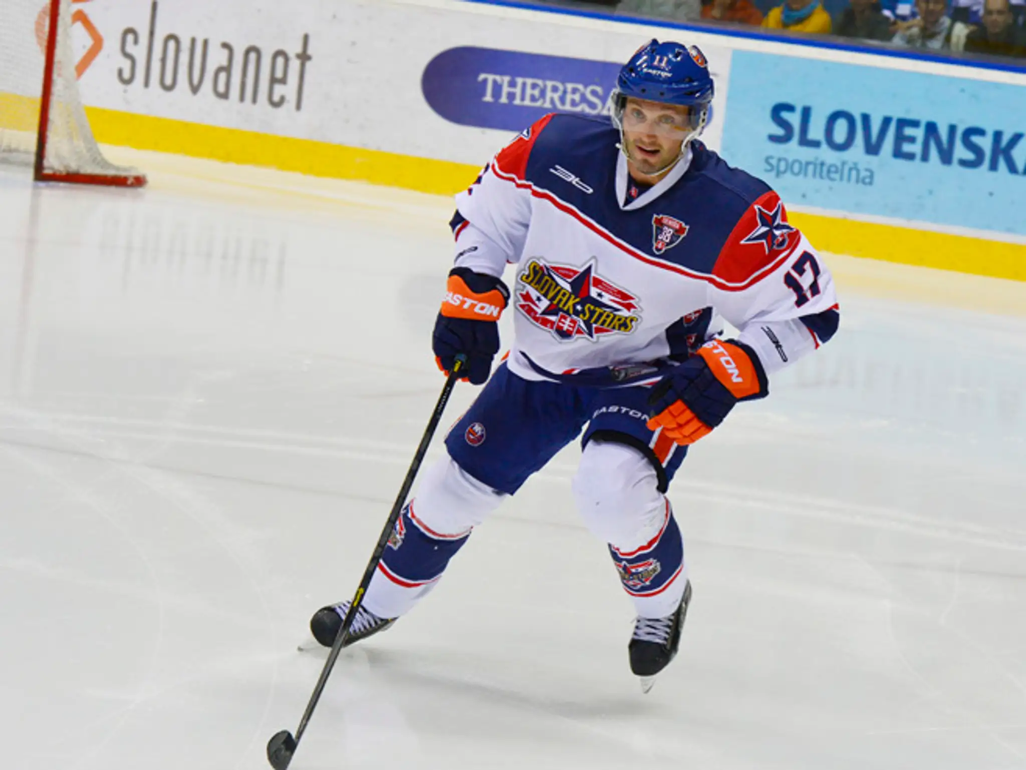 Ľubomír Višňovský v exhibícii na počesť tragicky zosnulého Pavla Demitru medzi Slovak Stars a St. Louis Blues Alumni