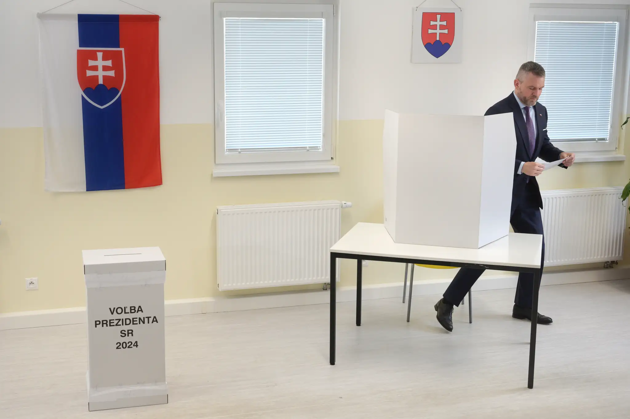 Peter Pellegrini odvolil v Rovinke.