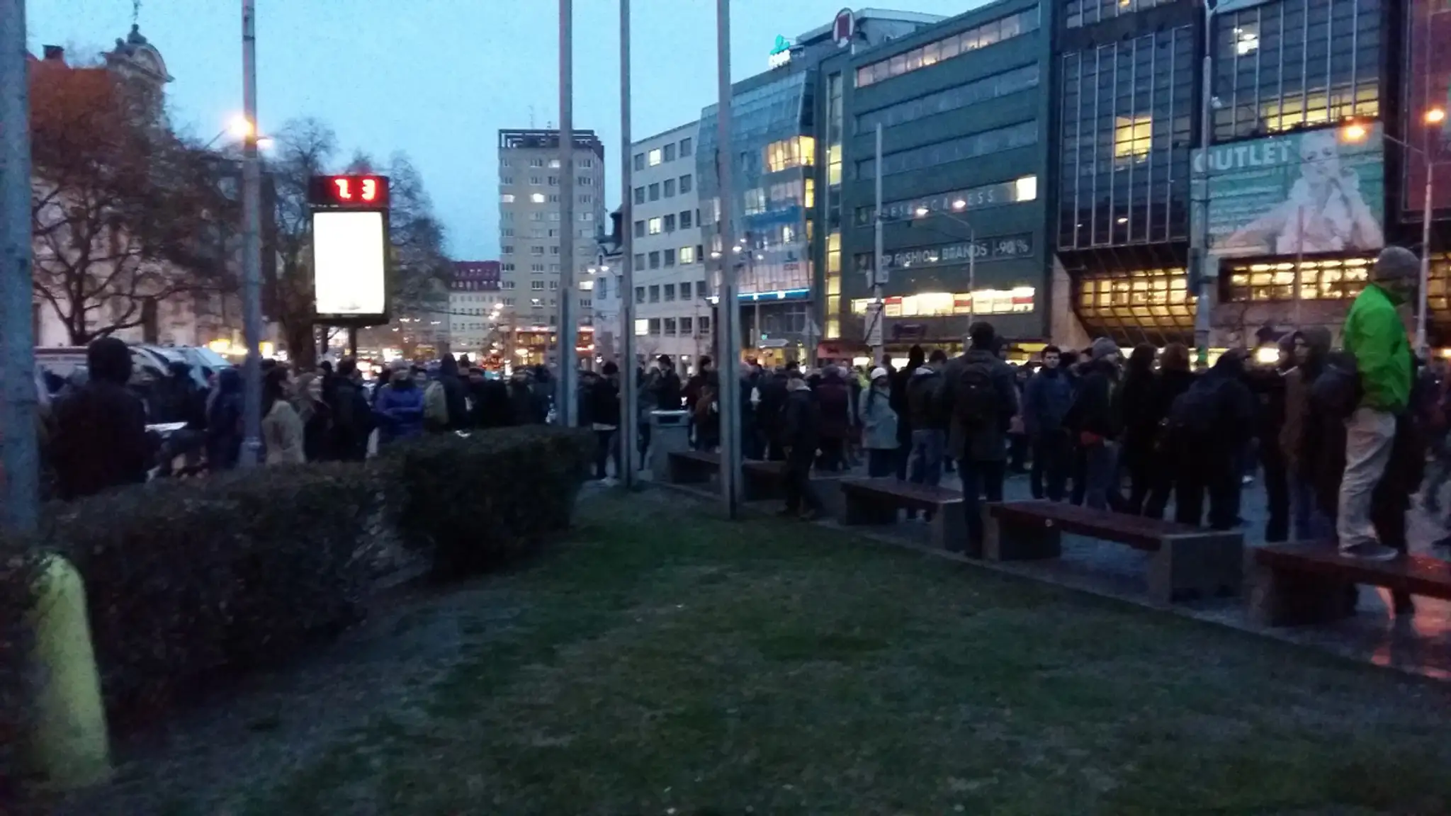 Pochod proti Kotlebovi v Bratislave.