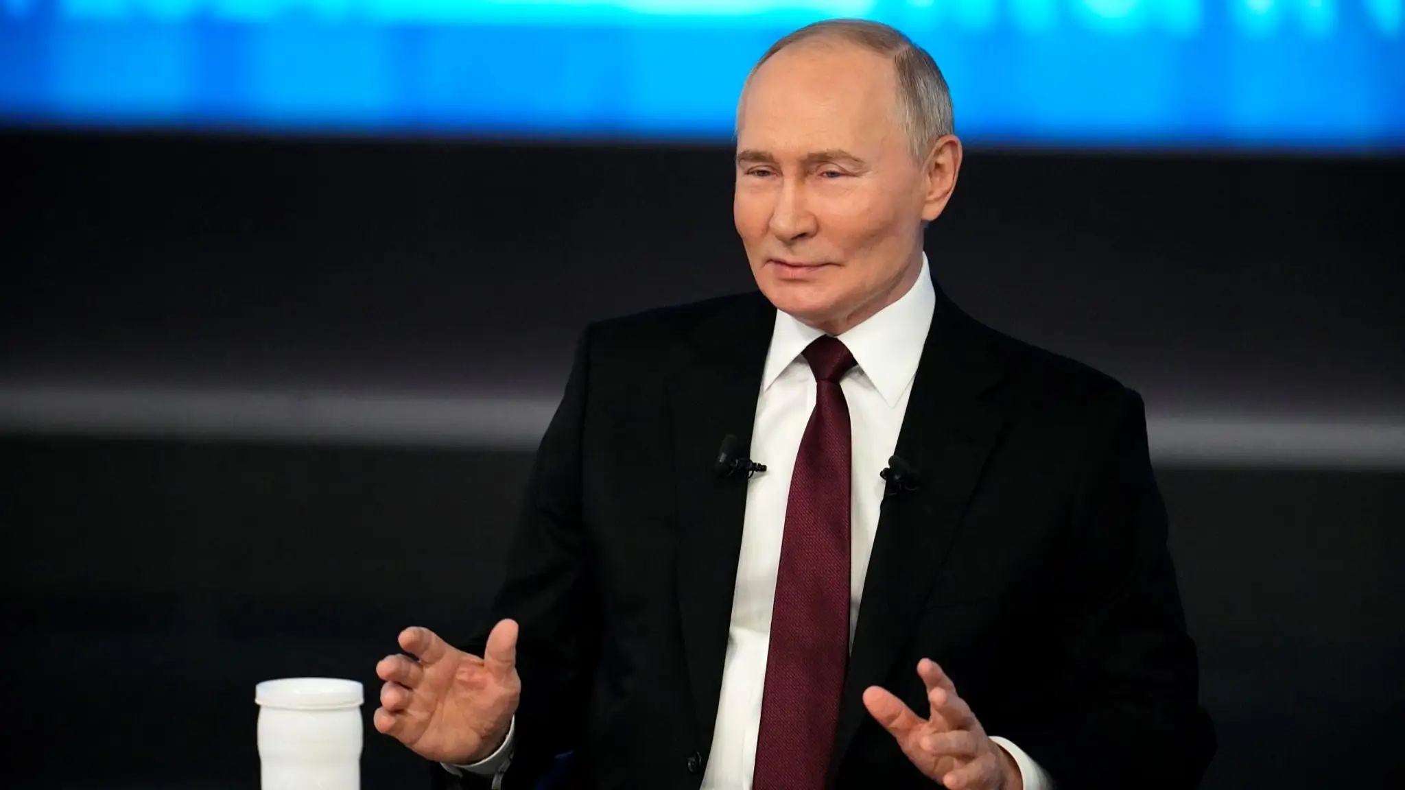Vladimir Putin na každoročnej tlačovej konferencii