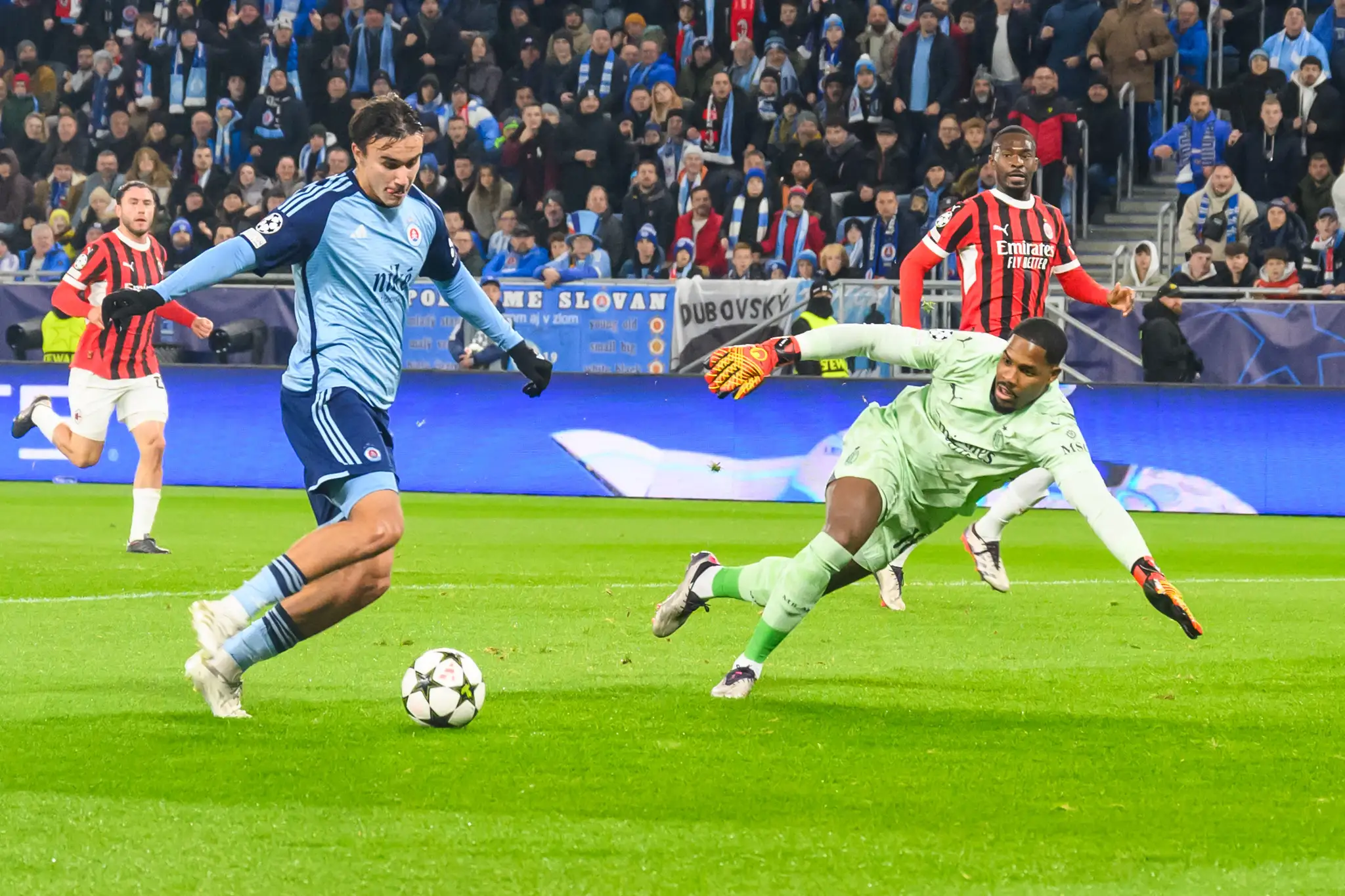Slovan Bratislava - AC Miláno.