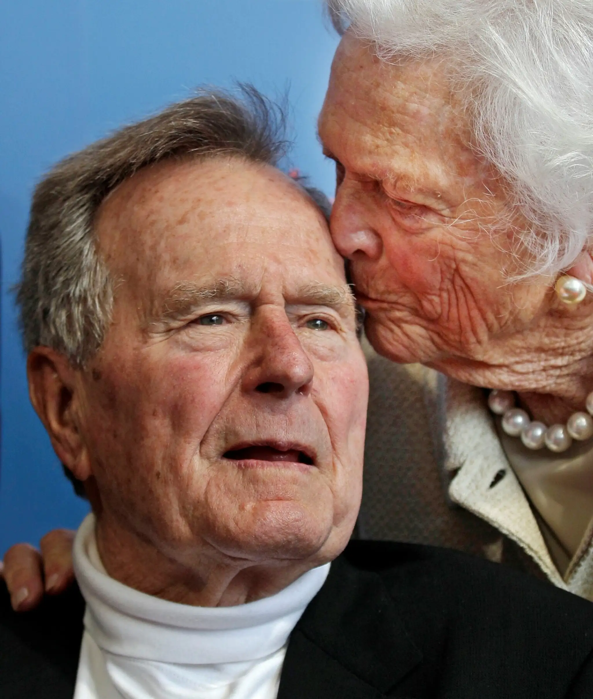 George Bush starší s manželkou Barbarou