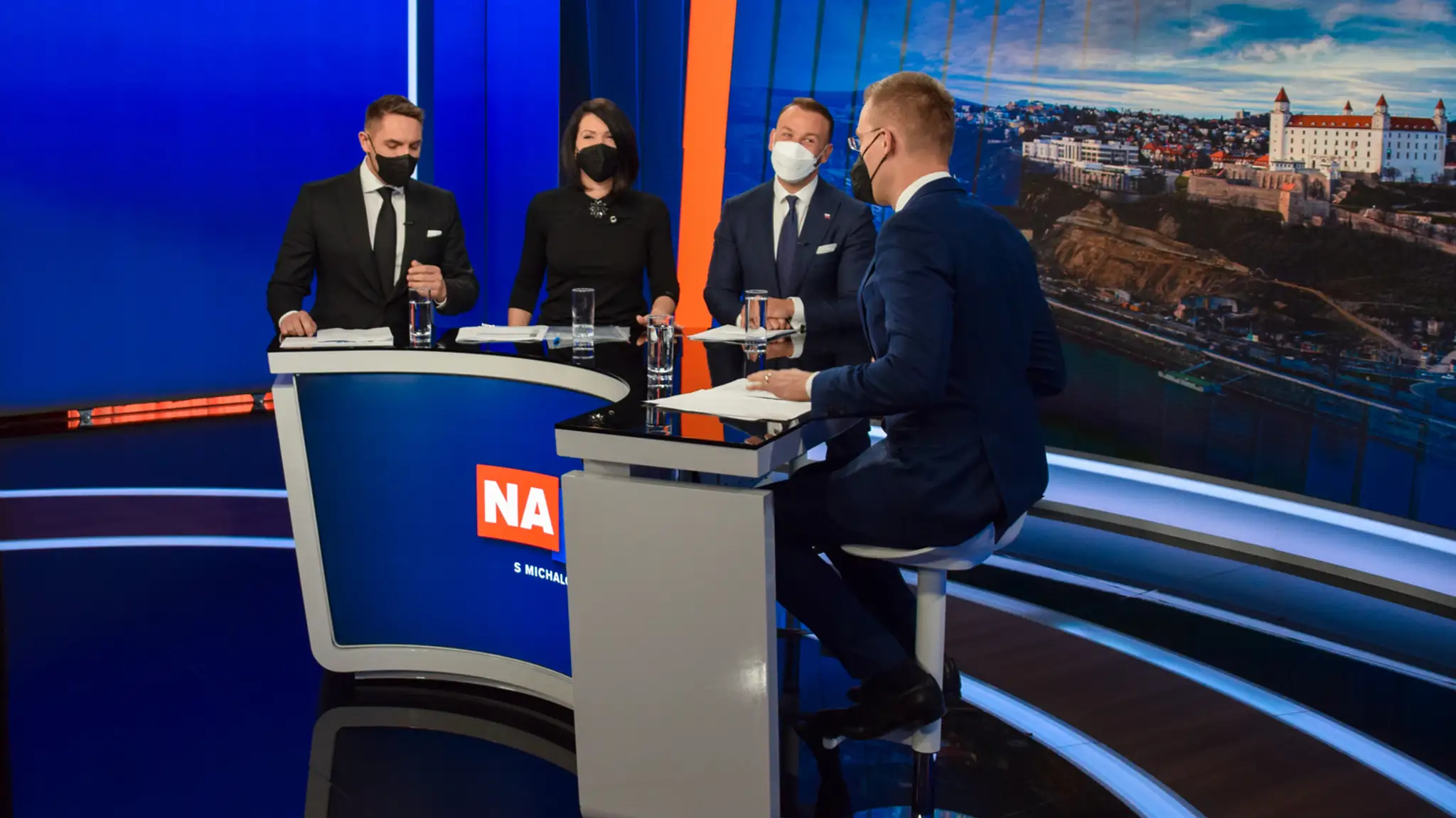 G. Gyimesi, J. Bittó Cigániková, M. Šutaj Eštok.