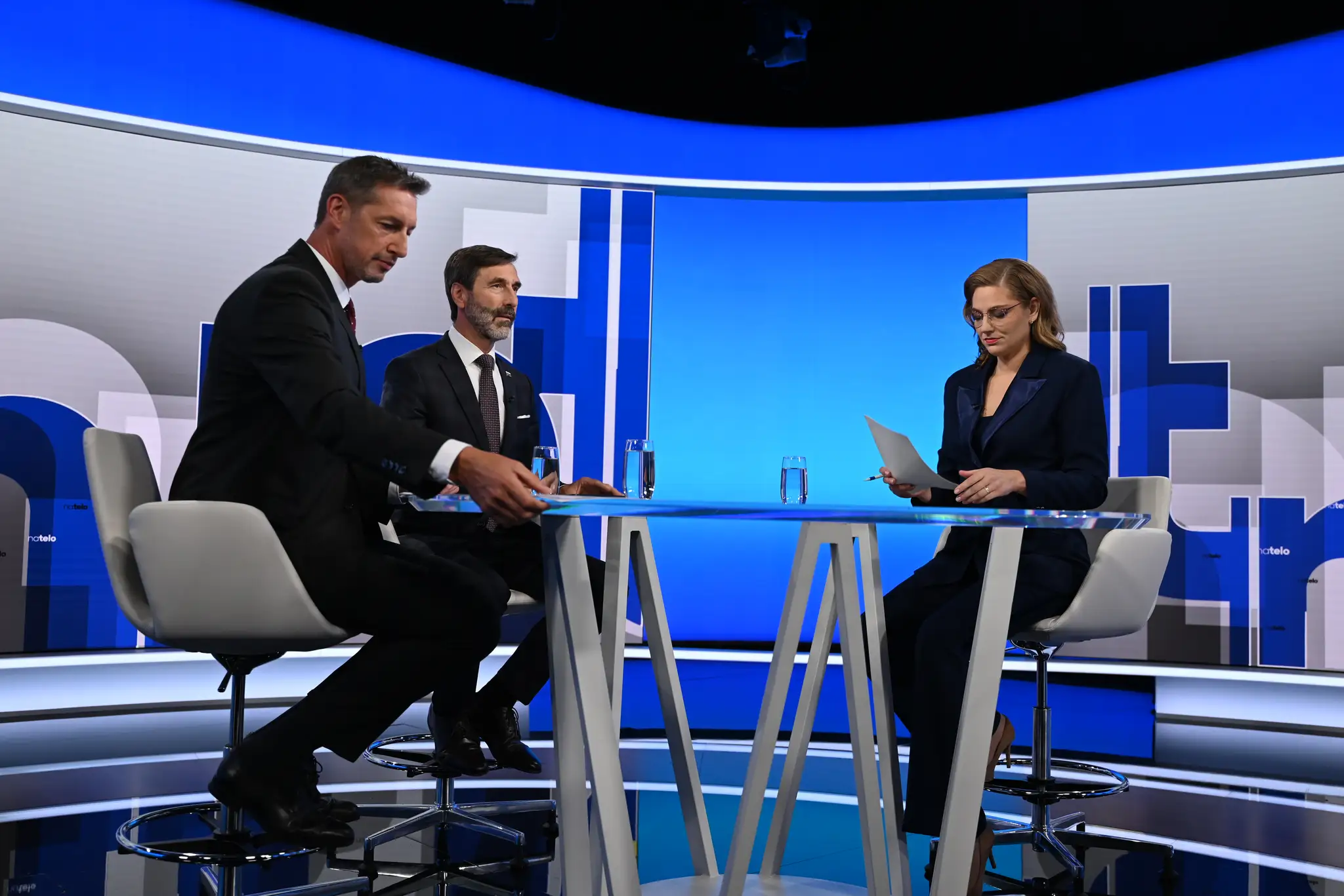 Minister Juraj Blanár (Smer-SD) a predseda KDH Milan Majerský v relácii Na telo s Karolínou Lacovou