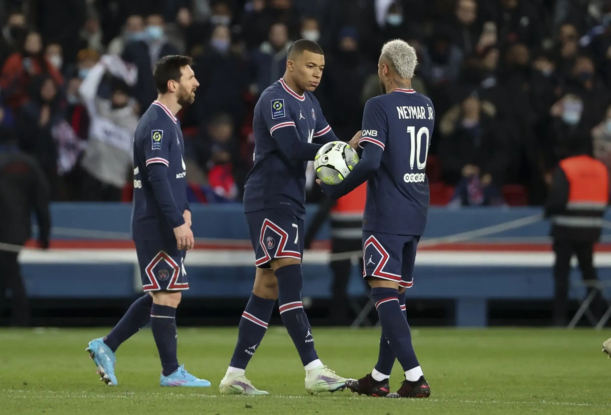 Messi, Neymar a Mbappé si vylámali zuby