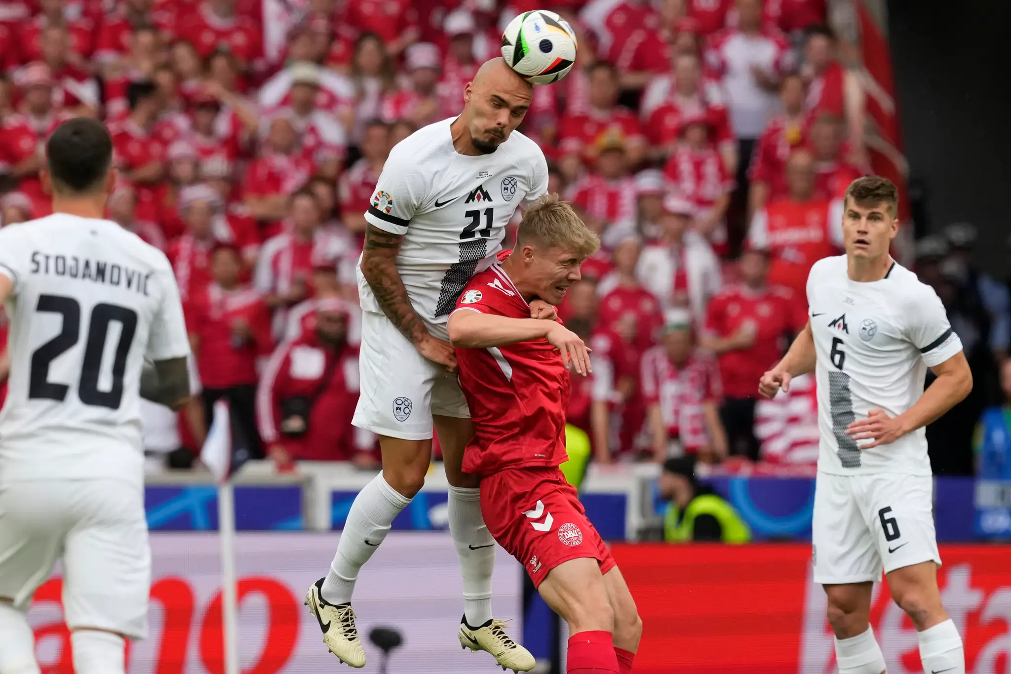 Slovinsko - Dánsko 1:1 (EURO 2024).