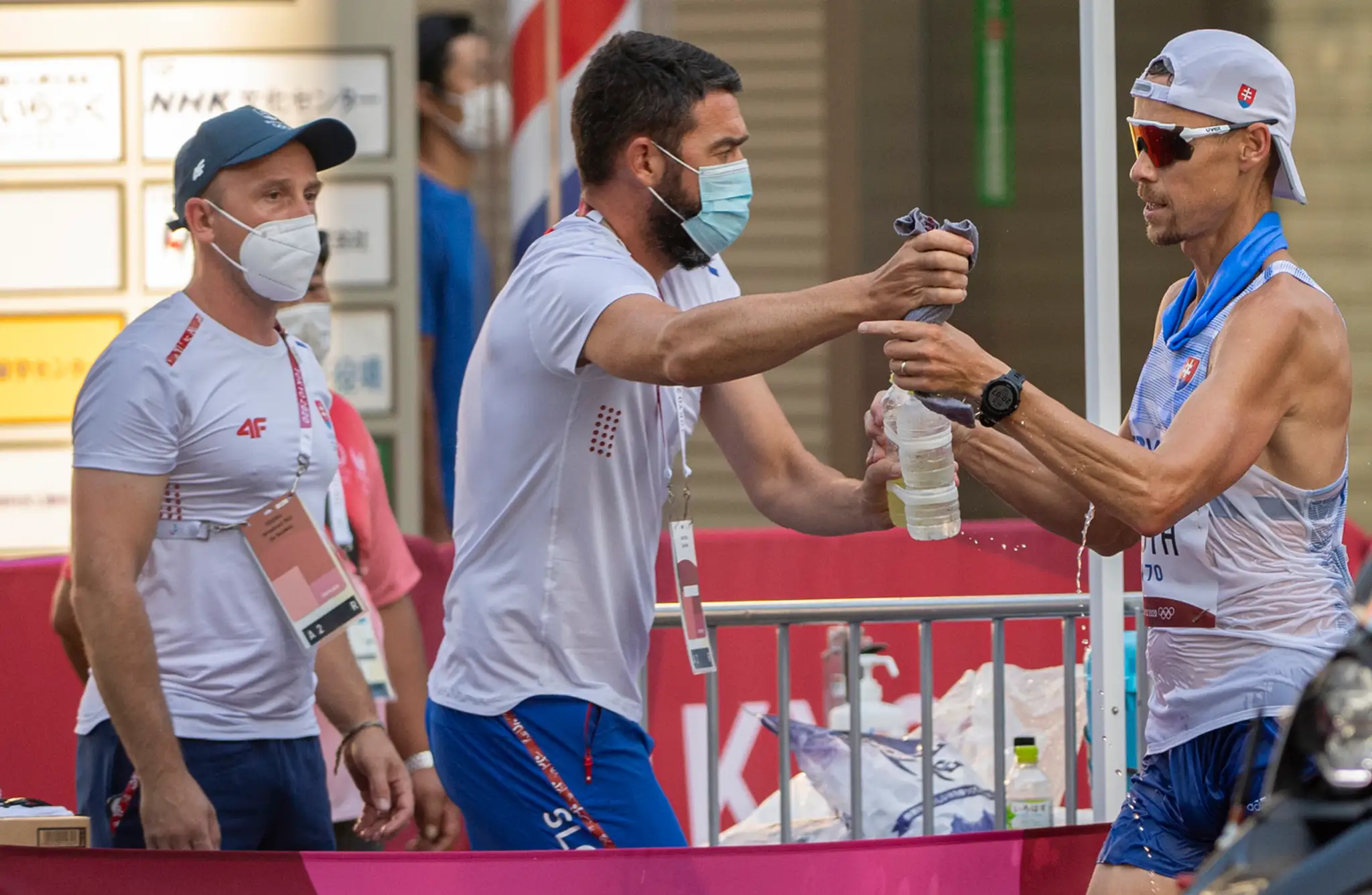 Matej Tóth na pretekoch rýchlej chôdze na 50 km.