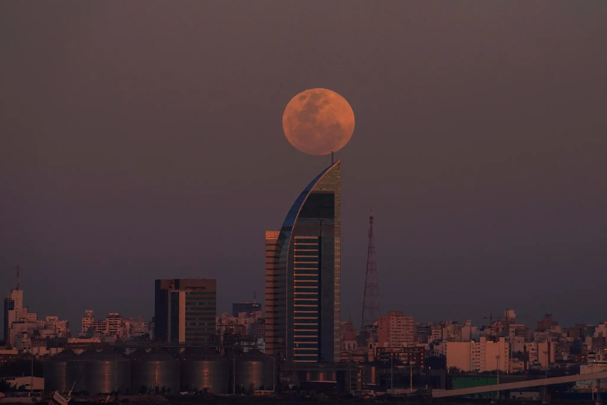 Modrý mesiac (Montevideo, Uruguaj)