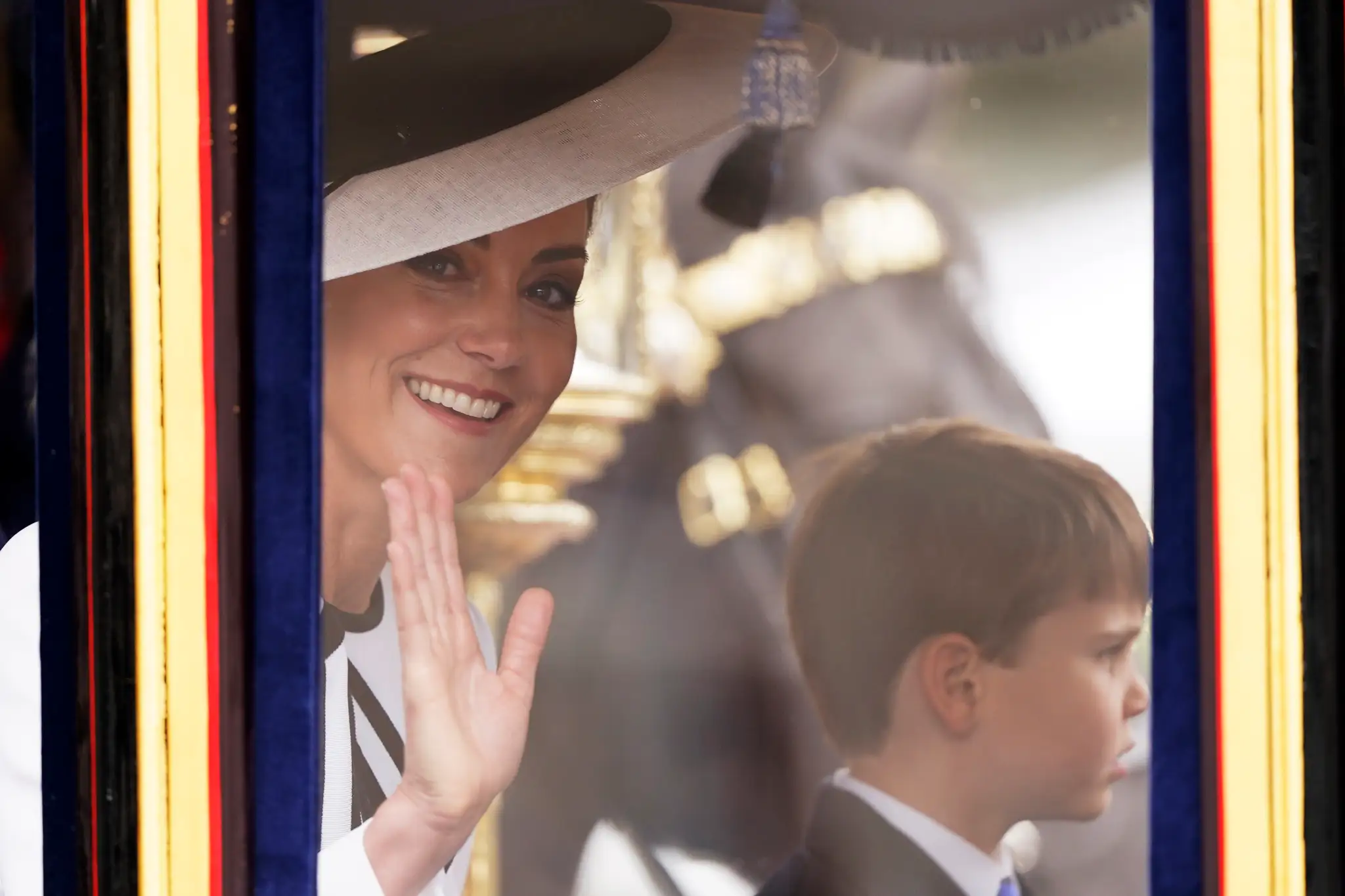 Kate počas prehliadky Trooping The Color.