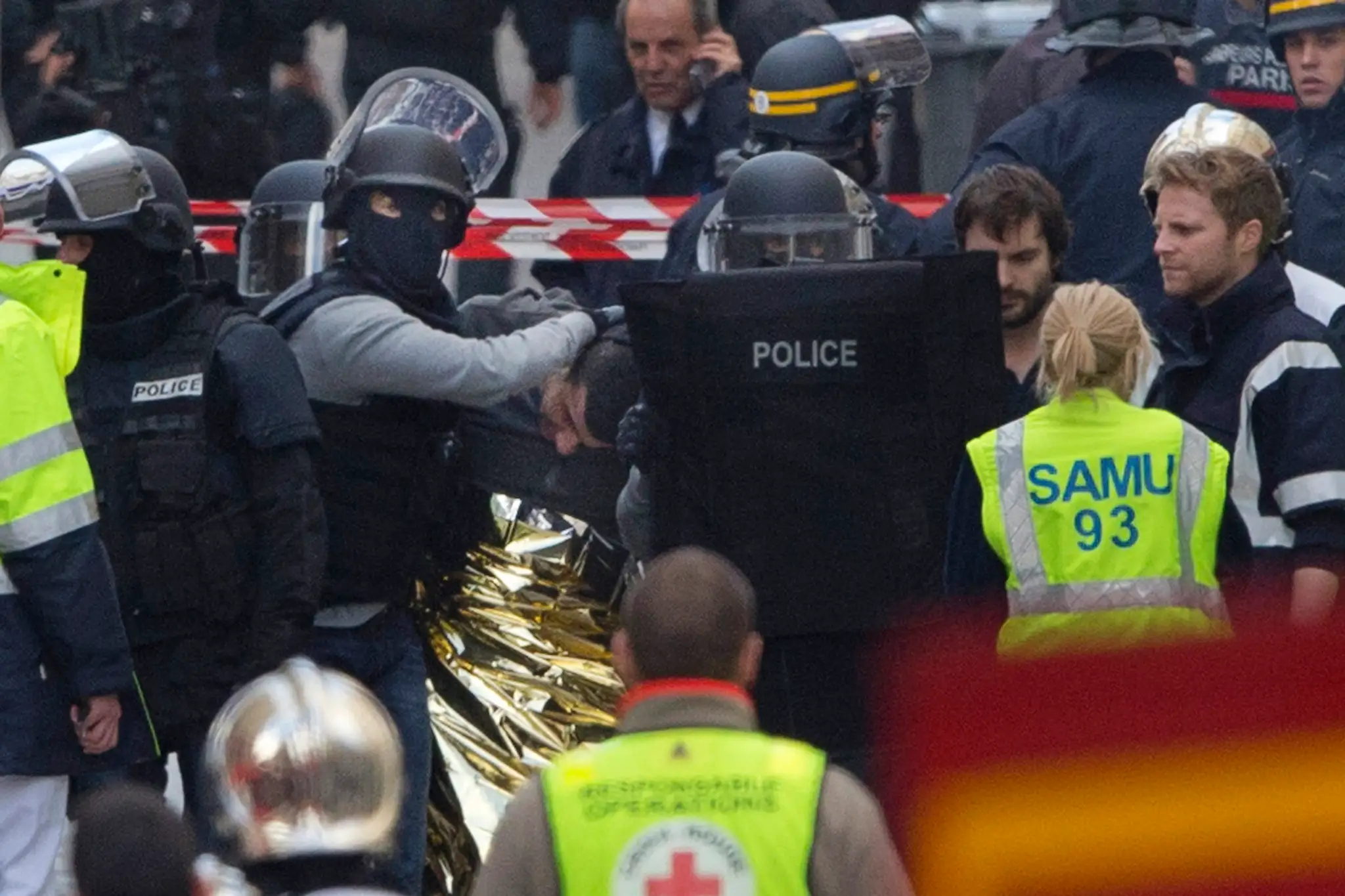 Policajná razia v Saint Denis