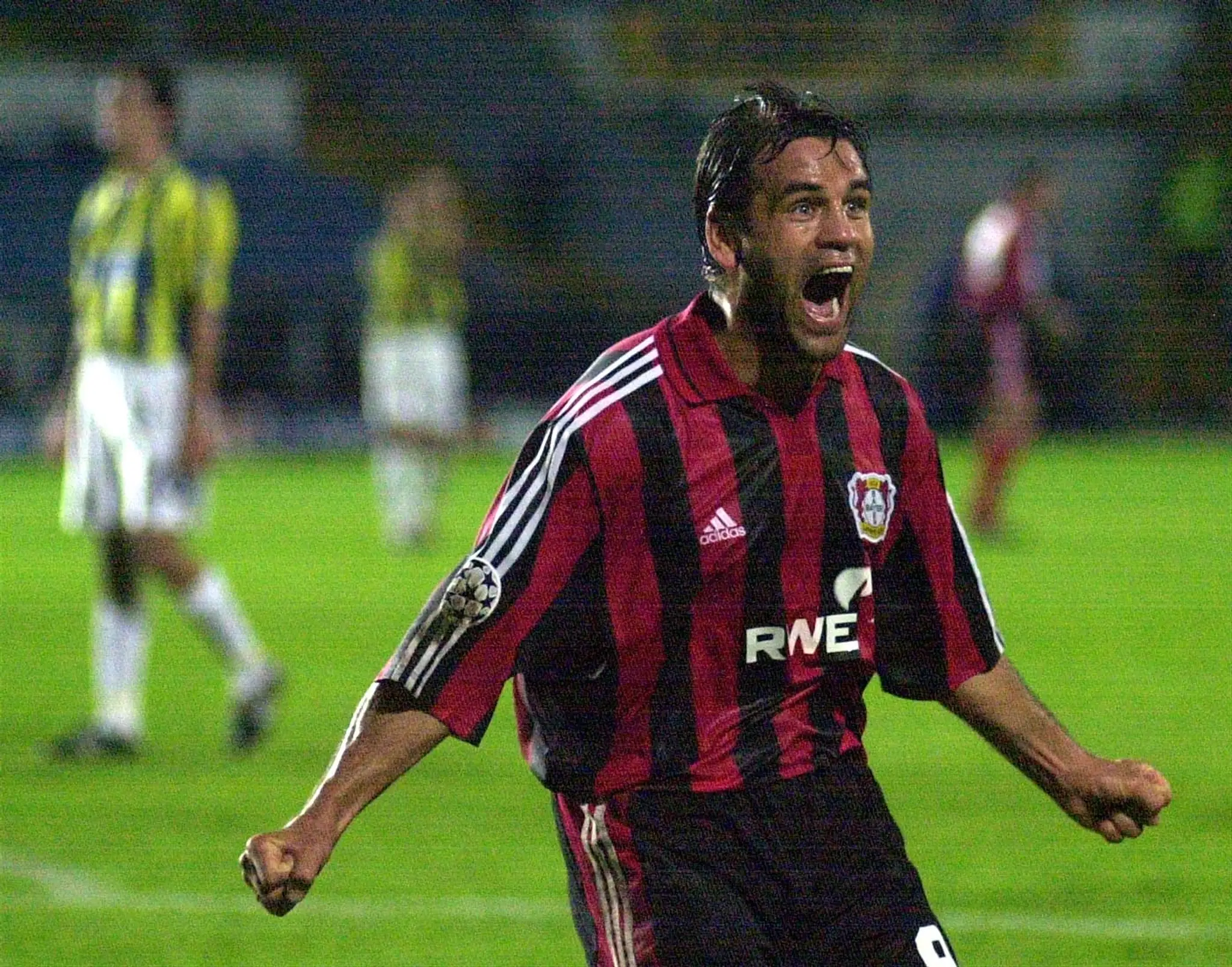 Ulf Kirsten strelil gól do siete Fenerbahcu Istanbul.