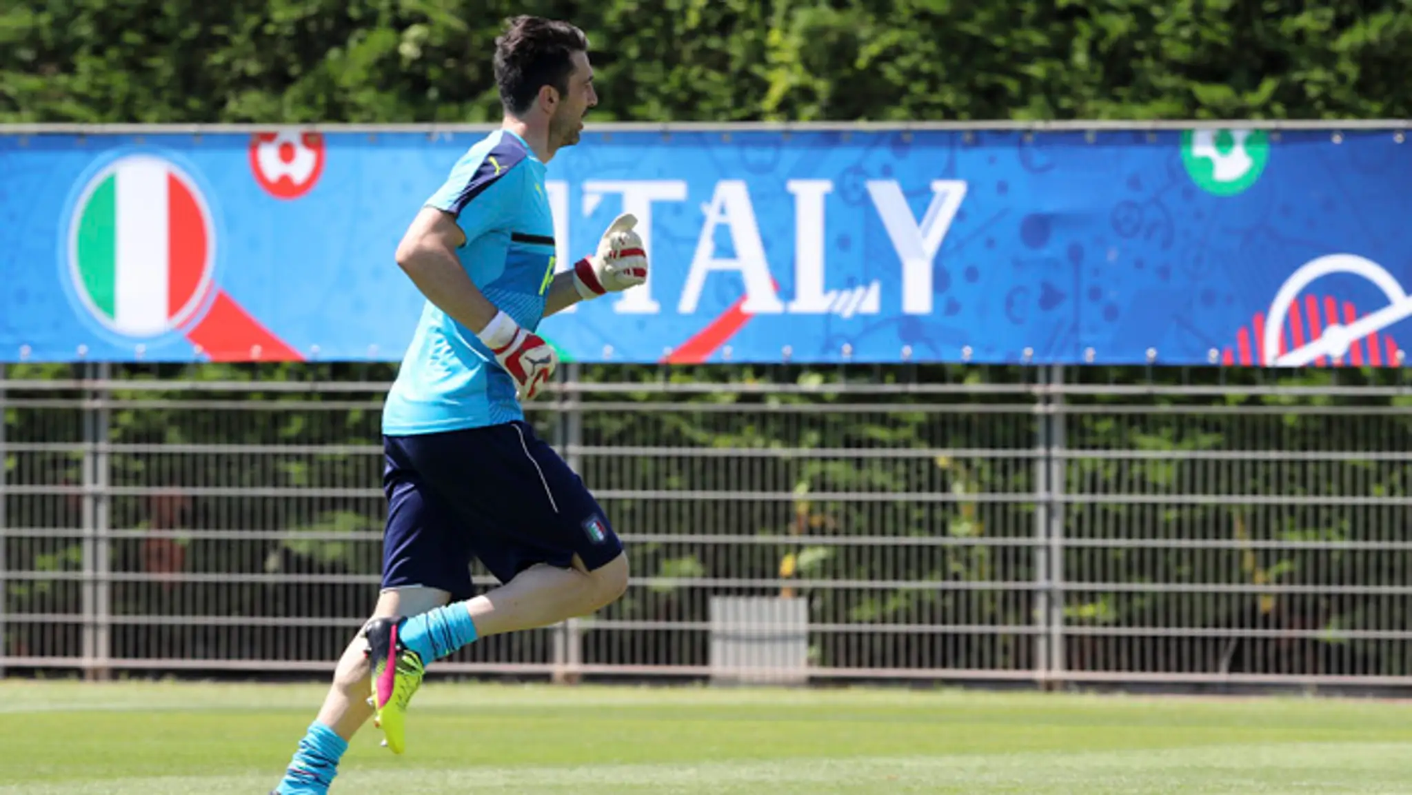 Brankár talianskej futbalovej reprezentácie Gianluigi Buffon.