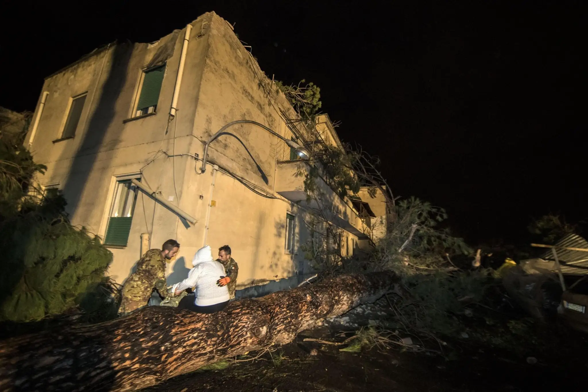 Tornado v meste Cesano.