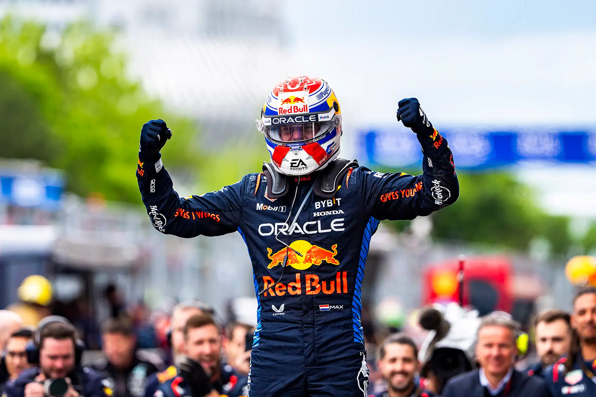 Holanďan Max Verstappen sa radoval z triumfu v Kanade.