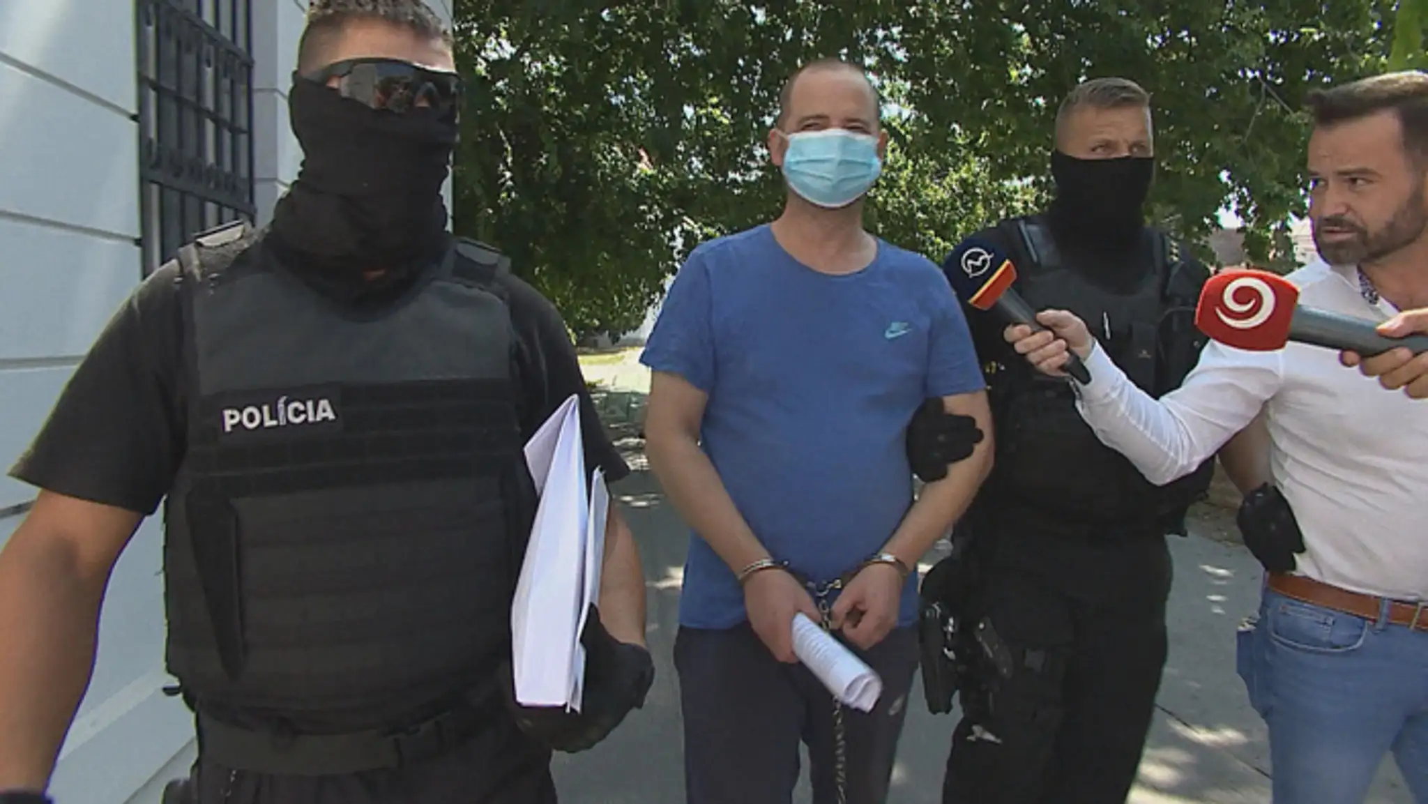 Bohuš, ktorého vinia zo zabitia kamaráta v obci Sokolovce.