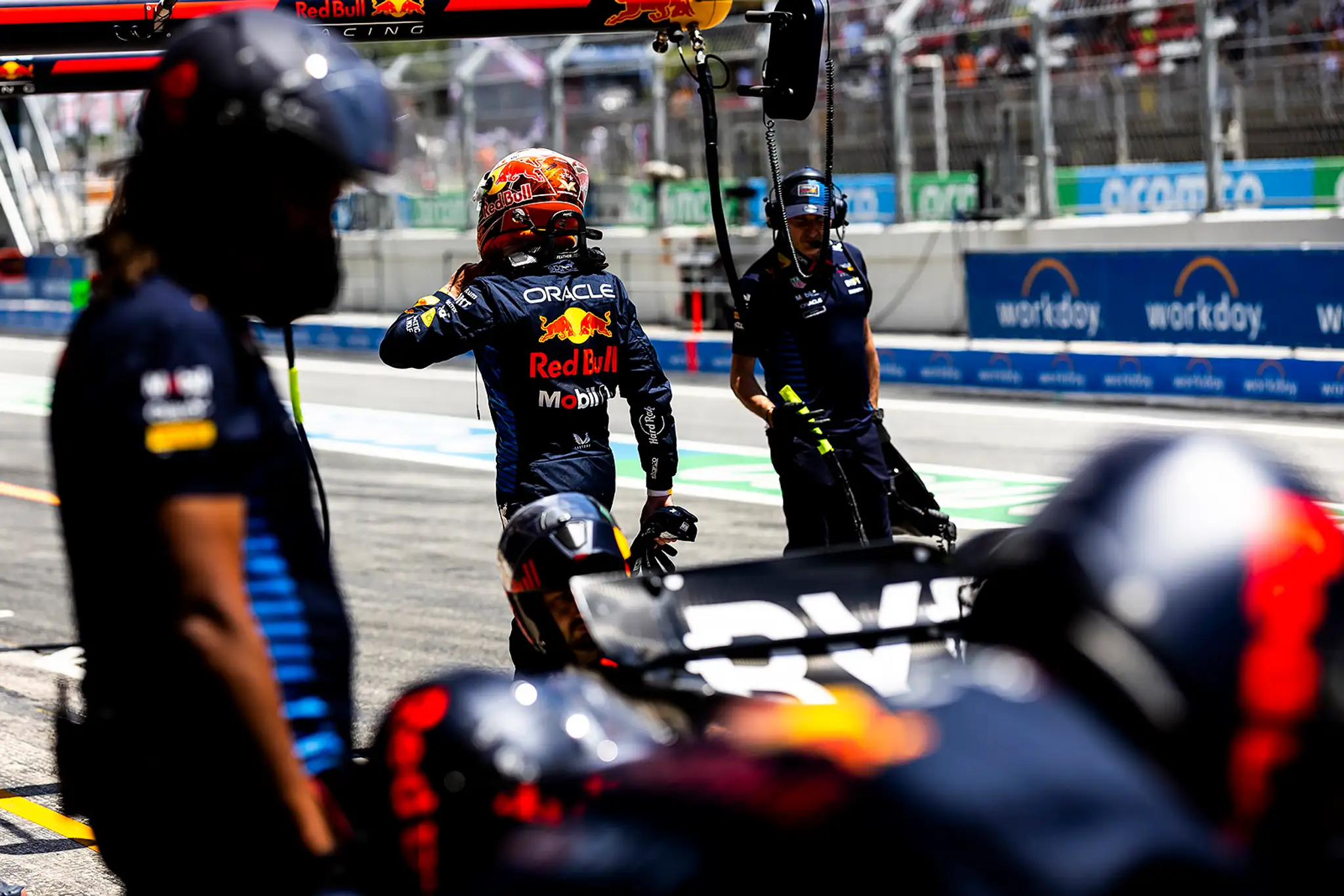 Holanďan Max Verstappen.