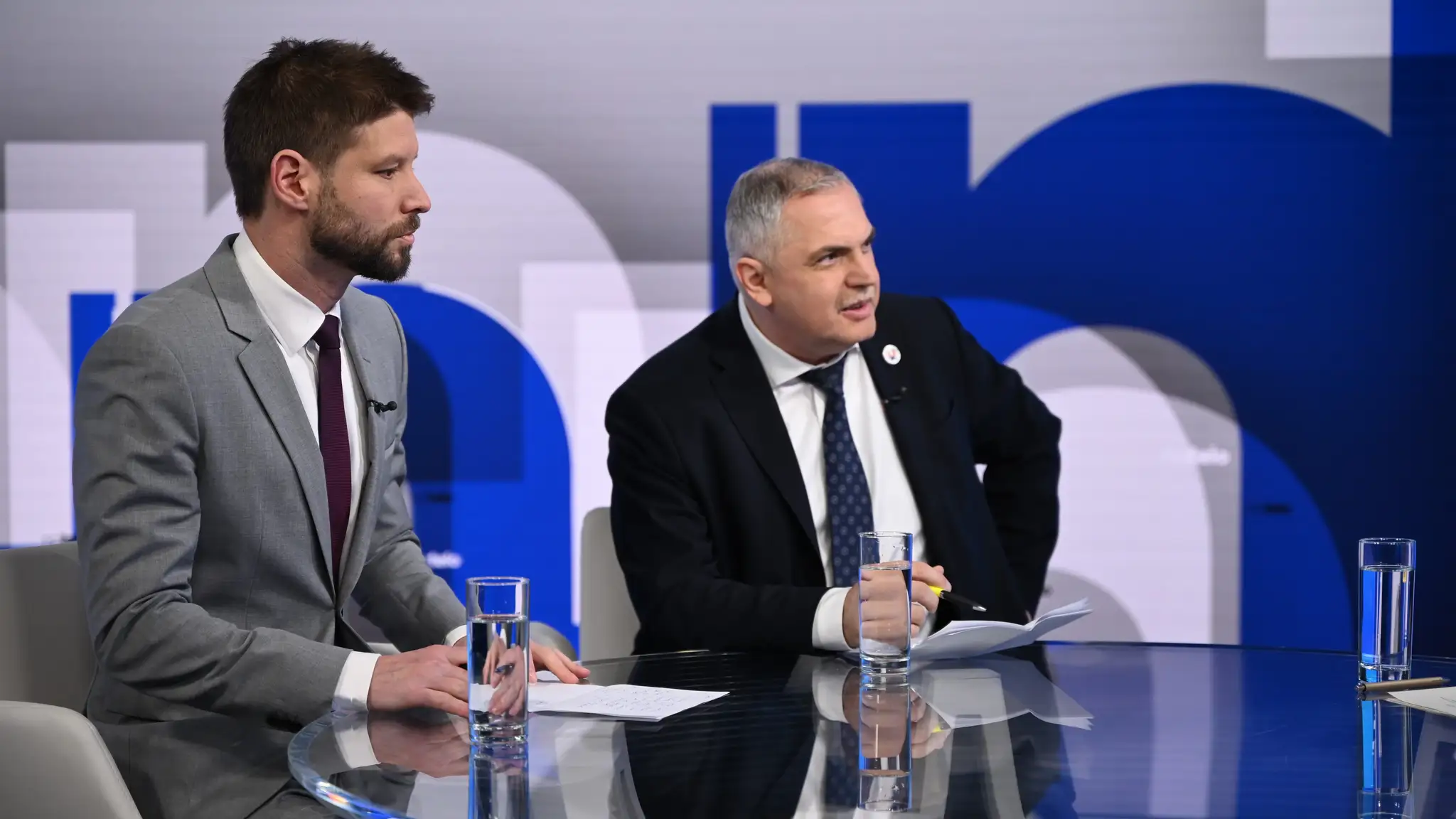 Hosťami relácie Na telo boli Michal Šimečka a Roman Michelko.