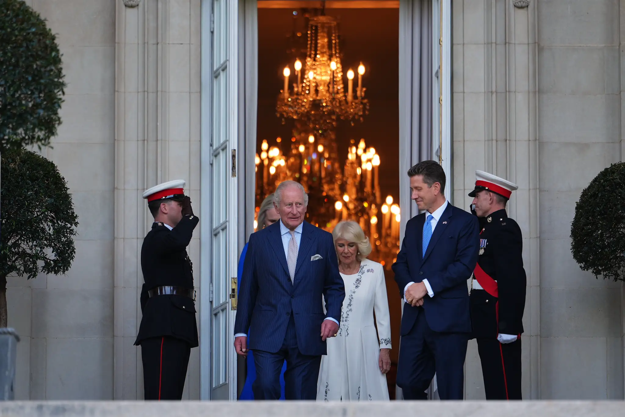 Kráľ Karol III. s manželkou Kamilou na návšteve v USA.