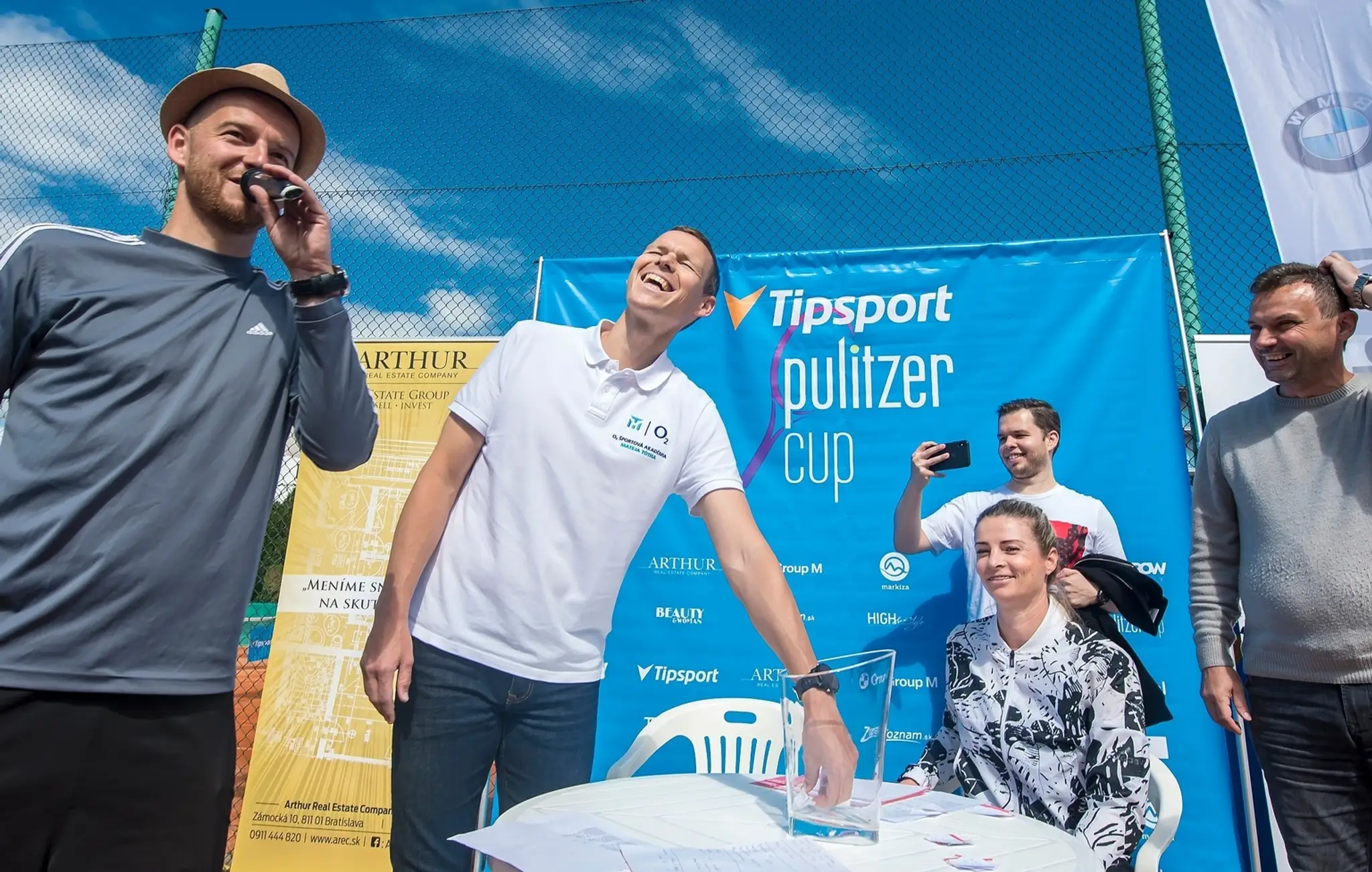 Z tenisového turnaja.