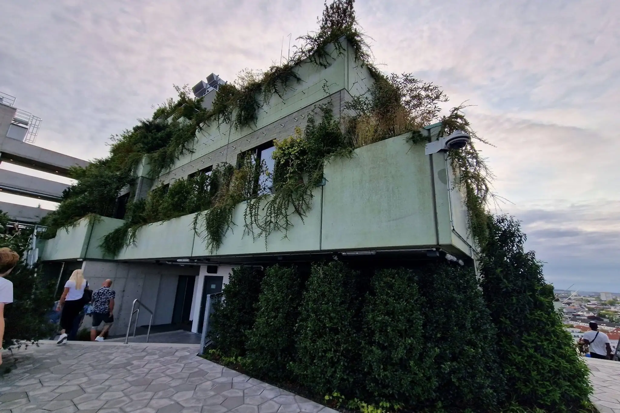 Bývalý nacistický bunker v Hamburgu premenili na rekreačný komplex.