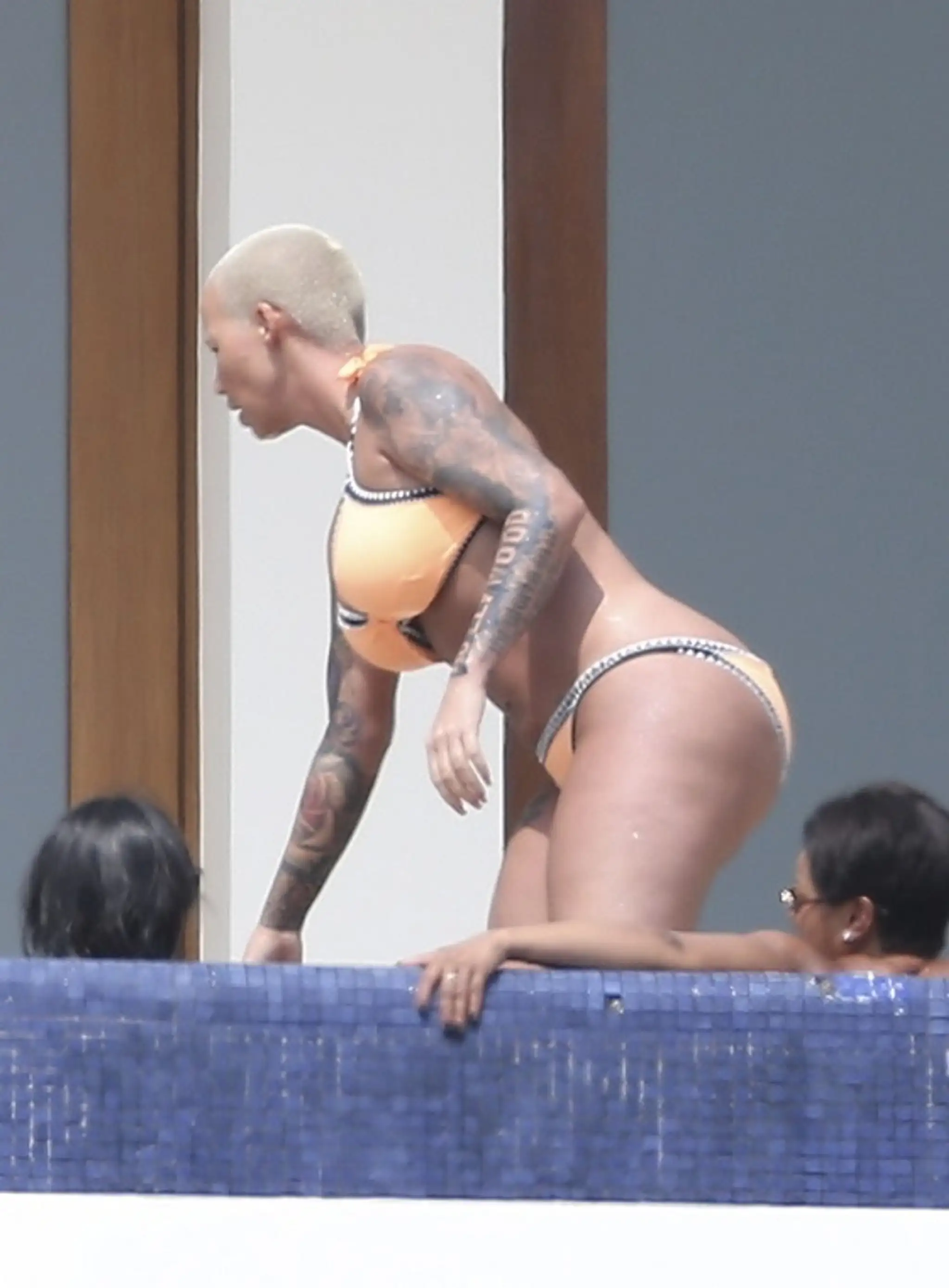Amber Rose v plavkách