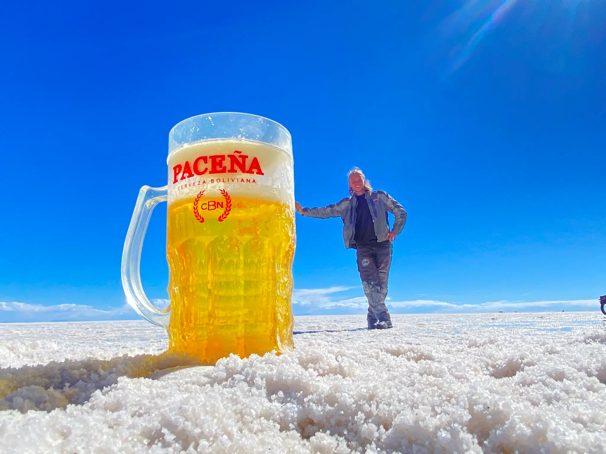 Ján Drinka na legendárnej soľnej pláni Salar de Uyuni