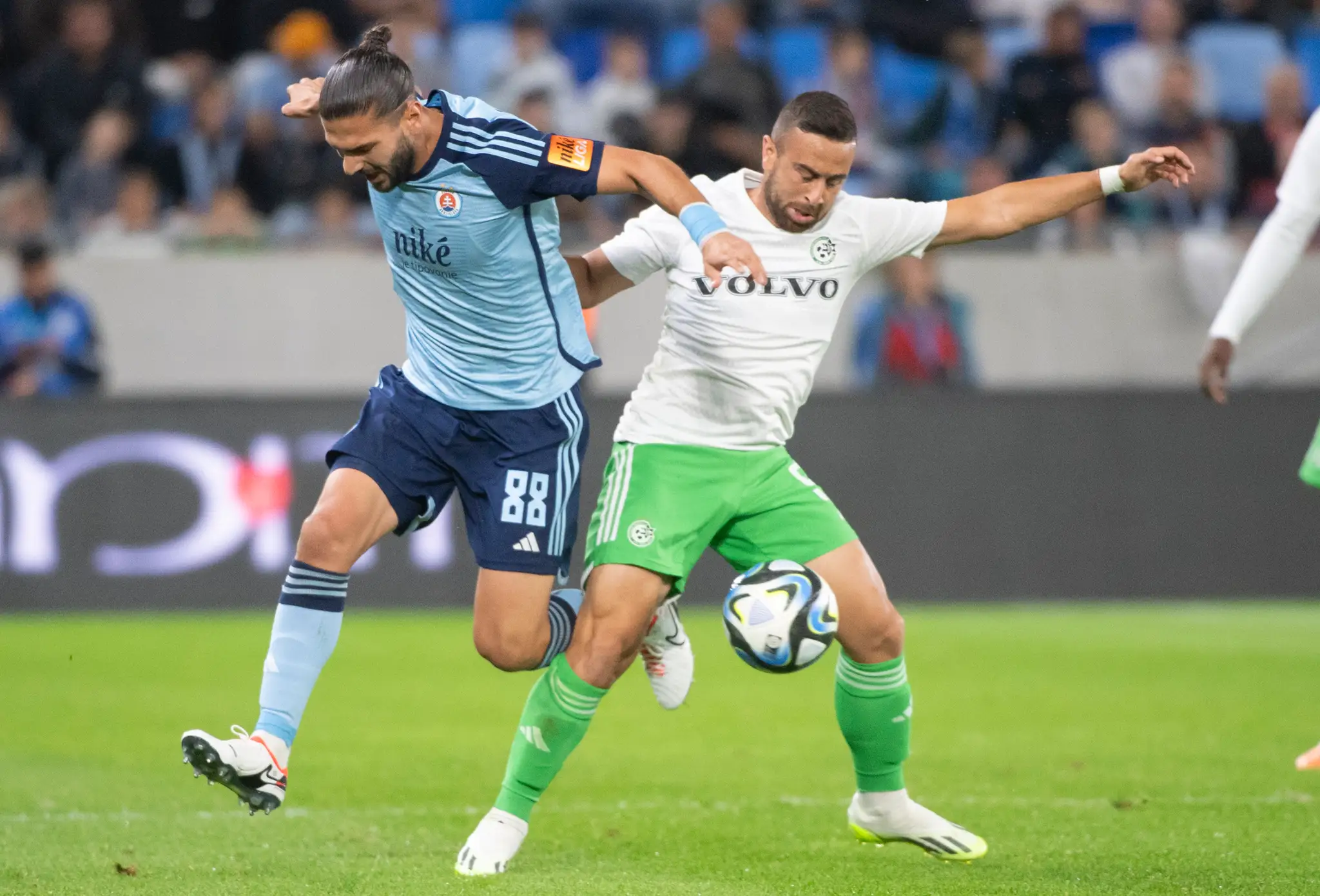 Momentka zo zápasu Slovan - Maccabi Haifa