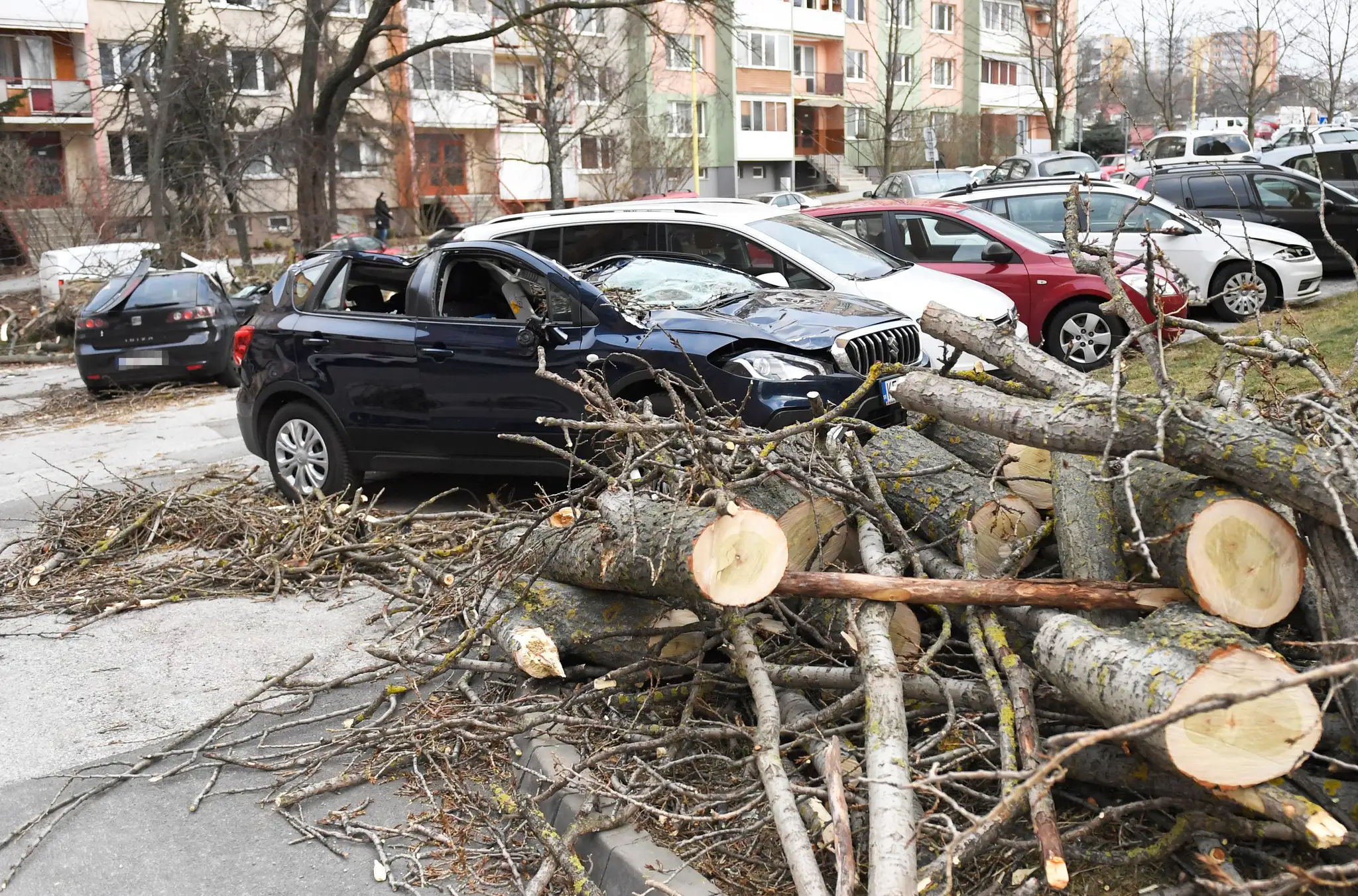 Škody po silnom vetre v Košiciach.