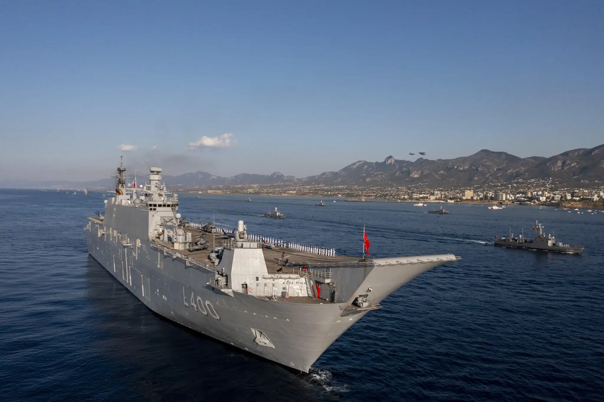 Jediná turecká lietadlová loď TCG Anadolu (trieda Juan Carlos I.)